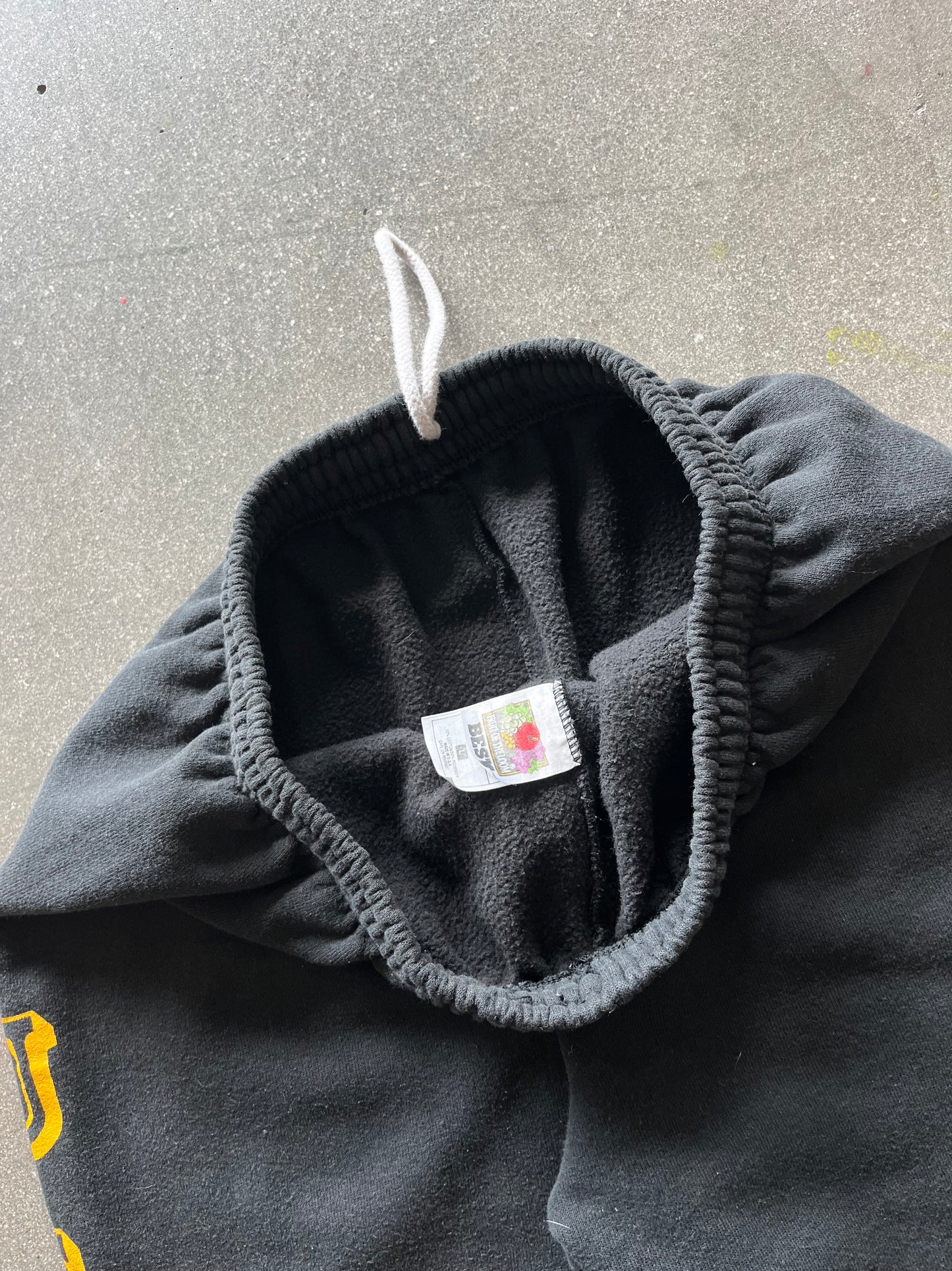 90’S JET BLACK “US ARMY” SWEATPANTS - L