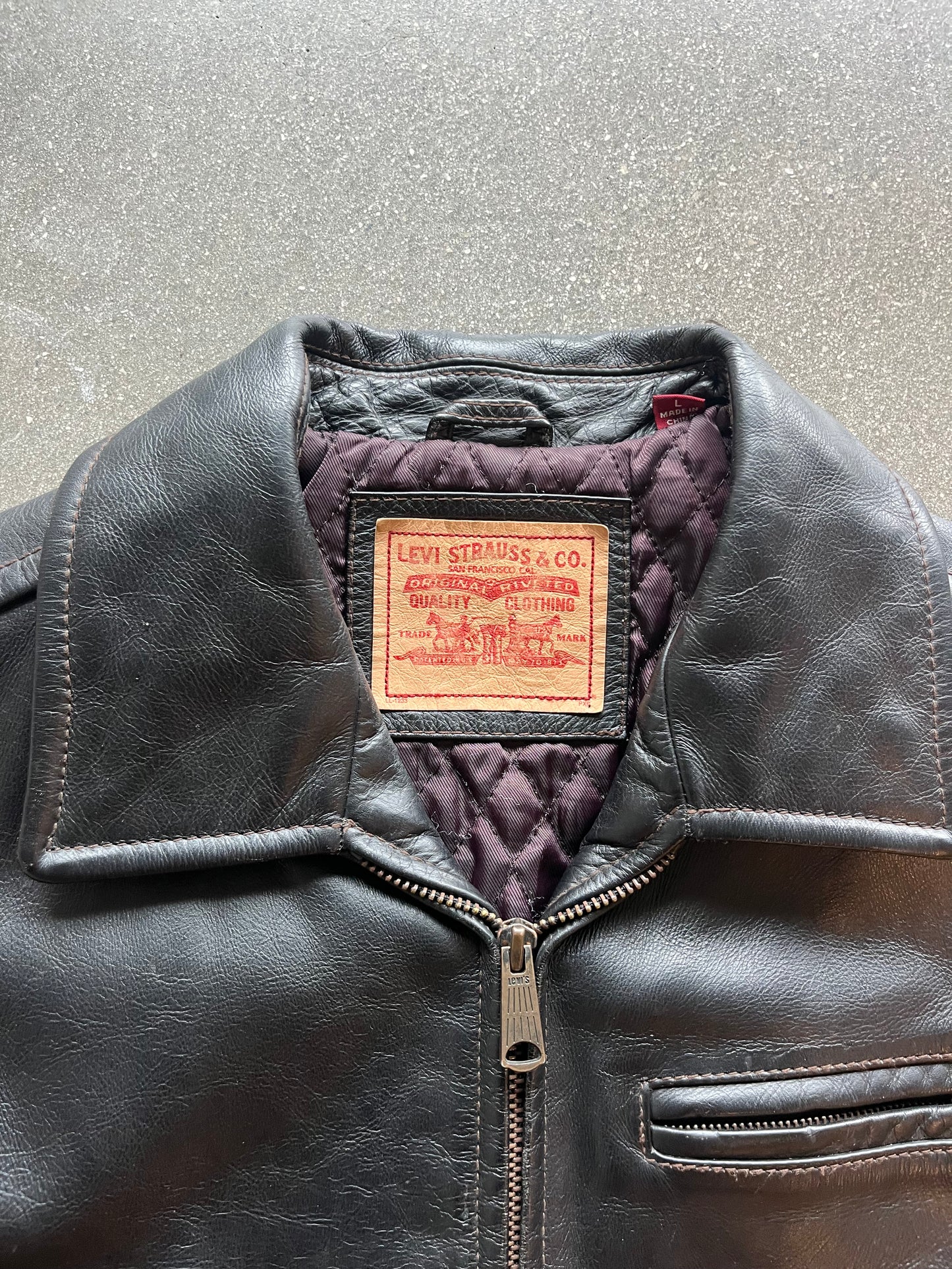 90’S BLACK QUILT LINED LEVI’S LEATHER JACKET - BOXY L