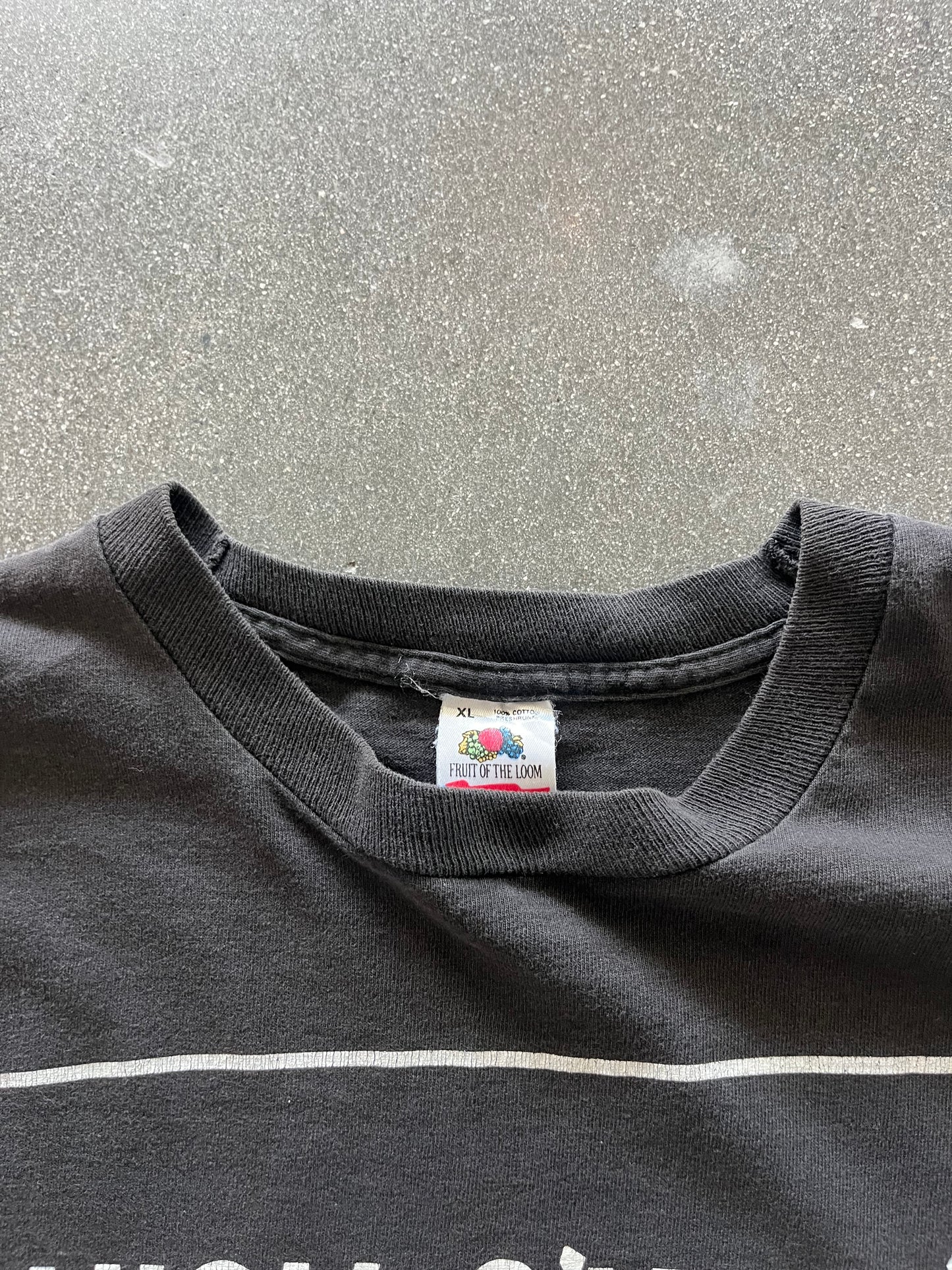 90’S FADED “NICK O’NEILS” TEE - XL