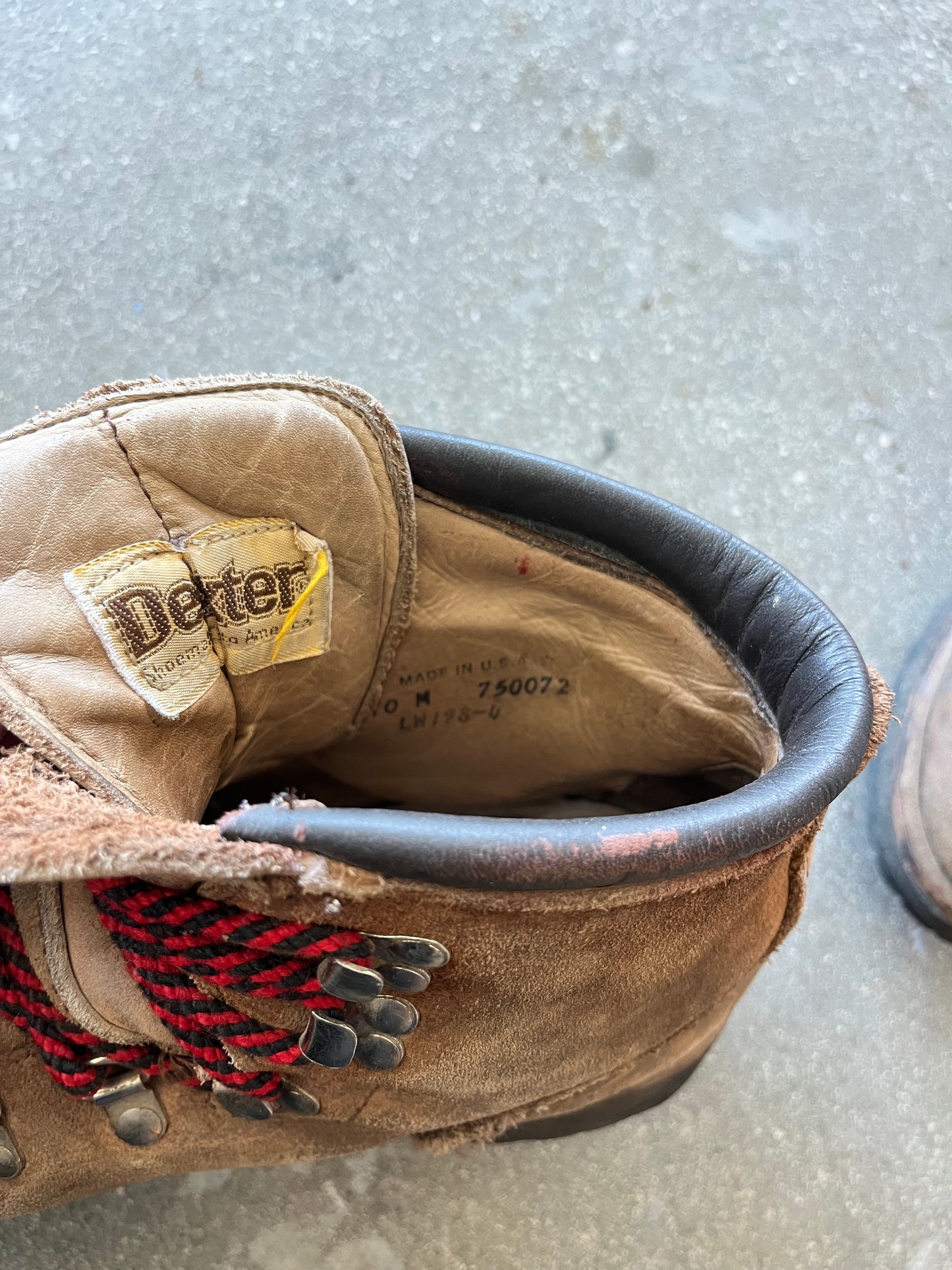 70’S DEXTER BROWN LEATHER HIKING BOOTS - 10 US MEN