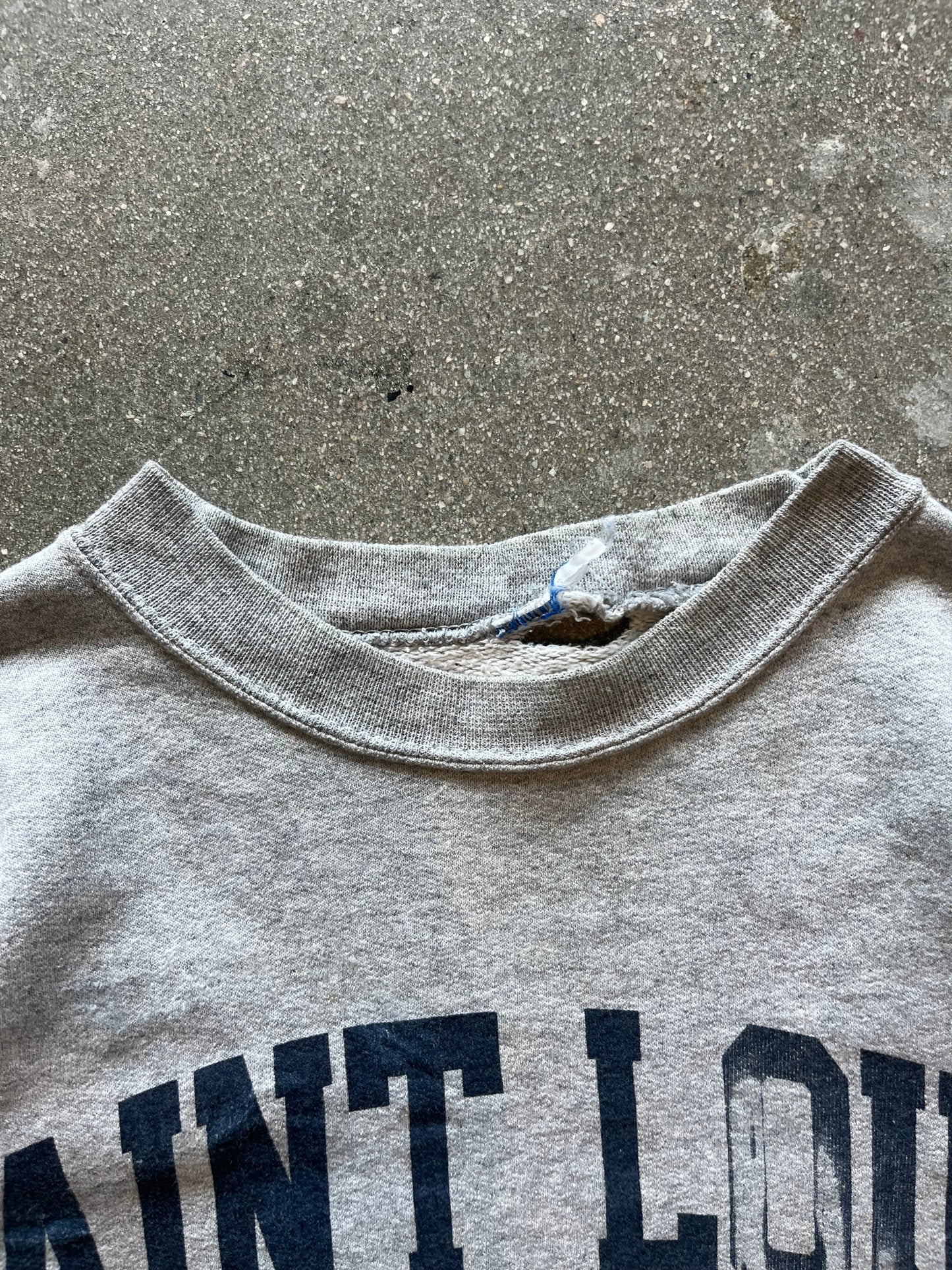 90’S HEATHER GRAY “ST. LOUIS UNIVERSITY” CREWNECK - BOXY M