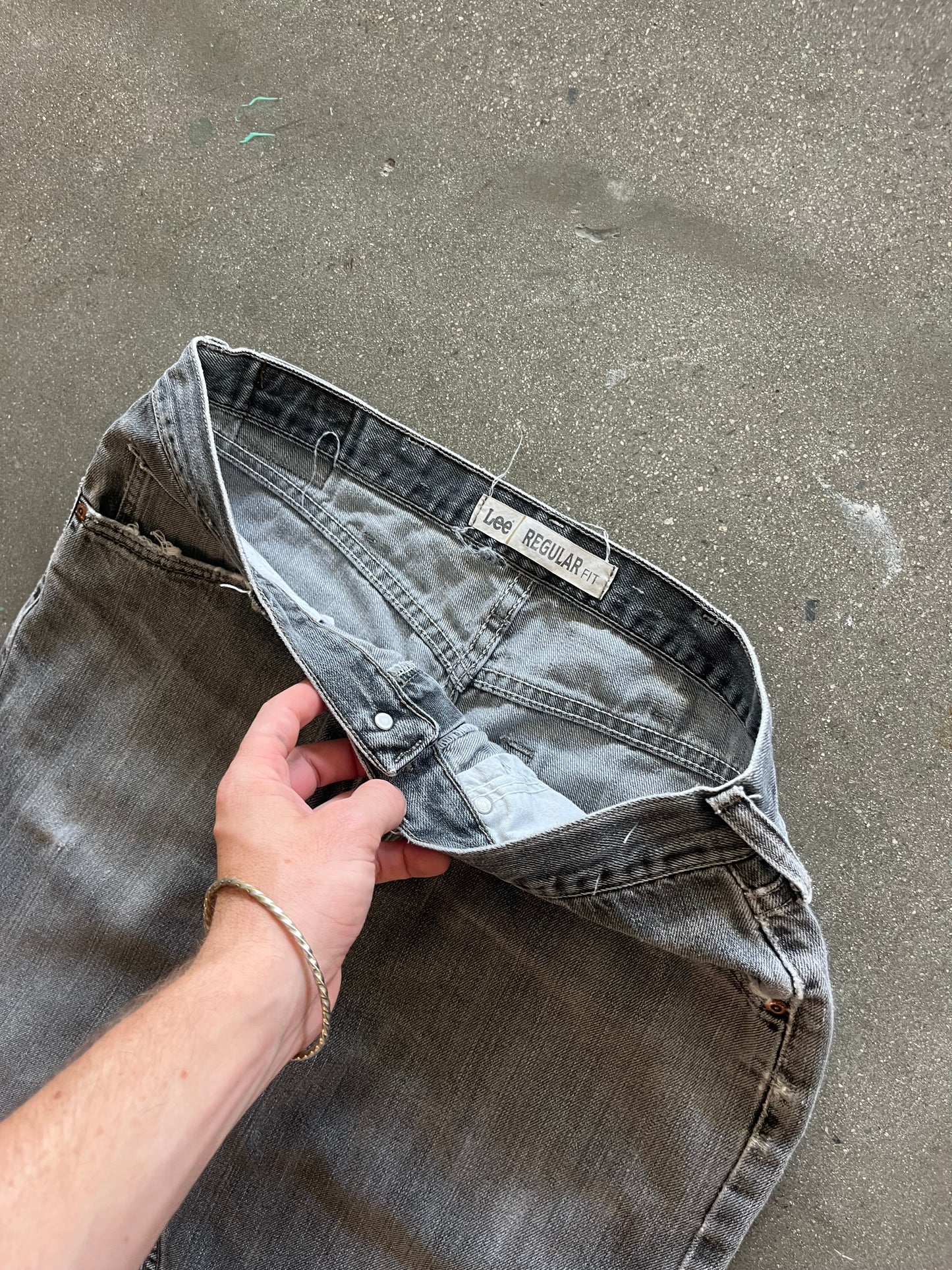 2000’S FADED CEMENT LEE’S PAINT SPLATTER DENIM - 33