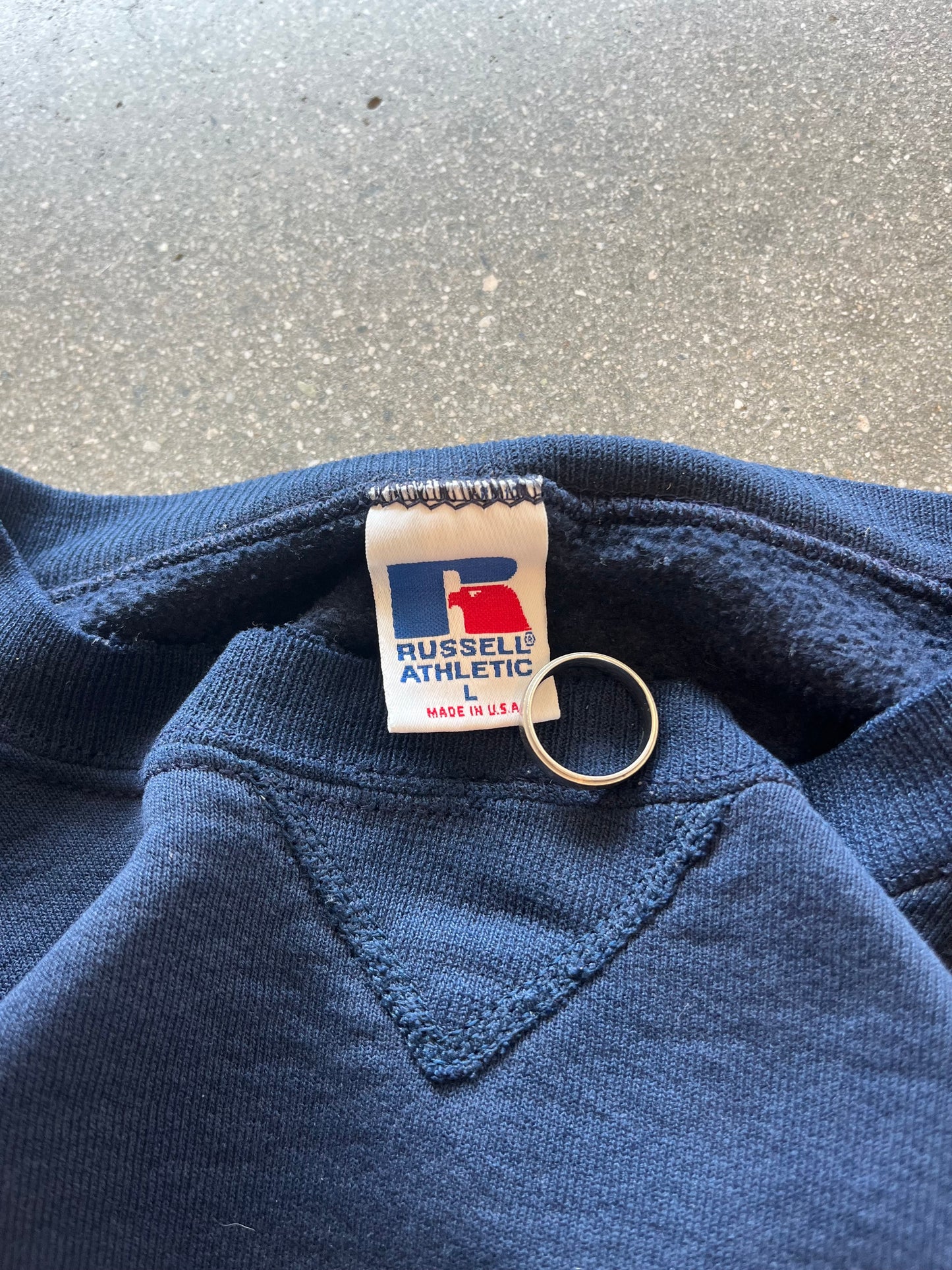 90’S NAVY RUSSELL ATHLETIC CREWNECK - BOXY M/L