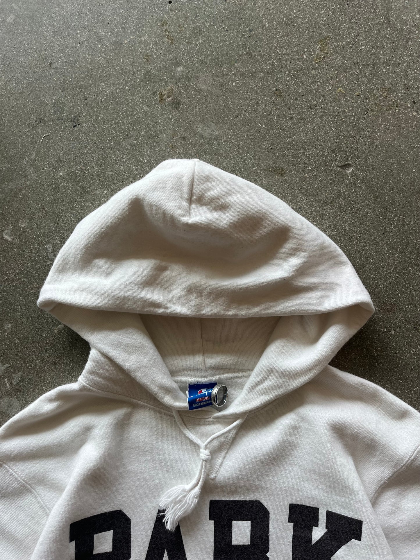 90’S IVORY “PARK” CHAMPION HOODIE - M