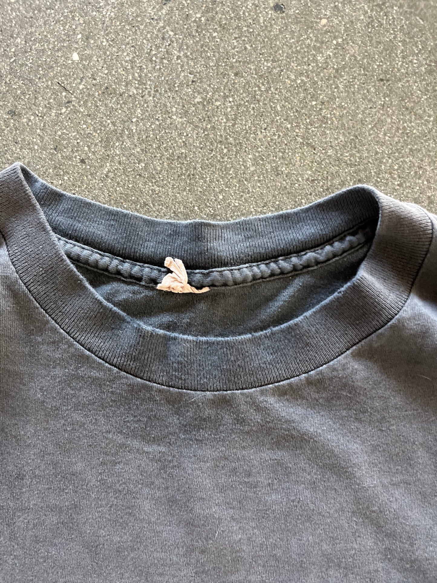 90’S CHARCOAL POCKET TEE - XL