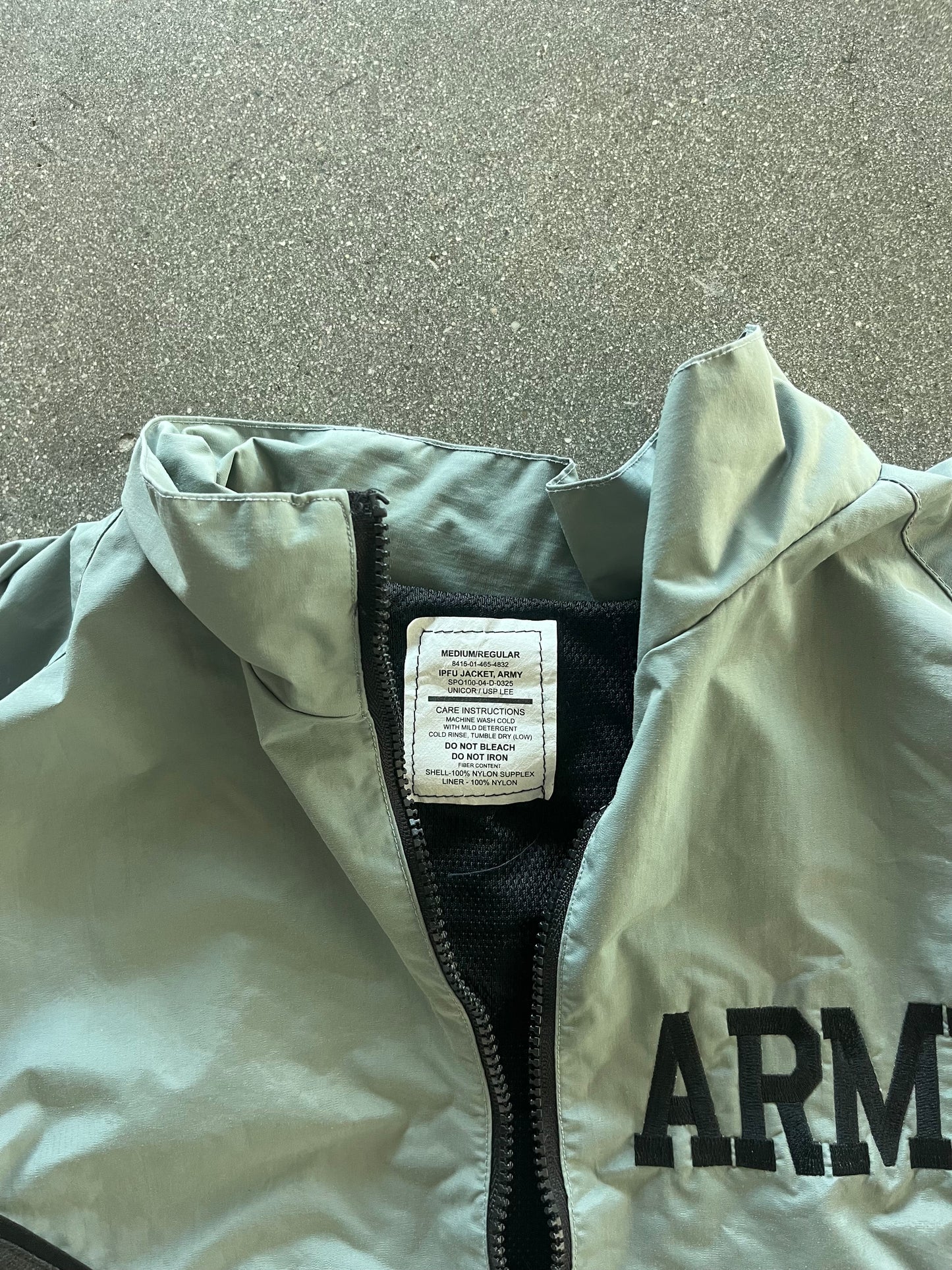 90’S ARMY TRAINING NYLON ZIP UP - BOXY L