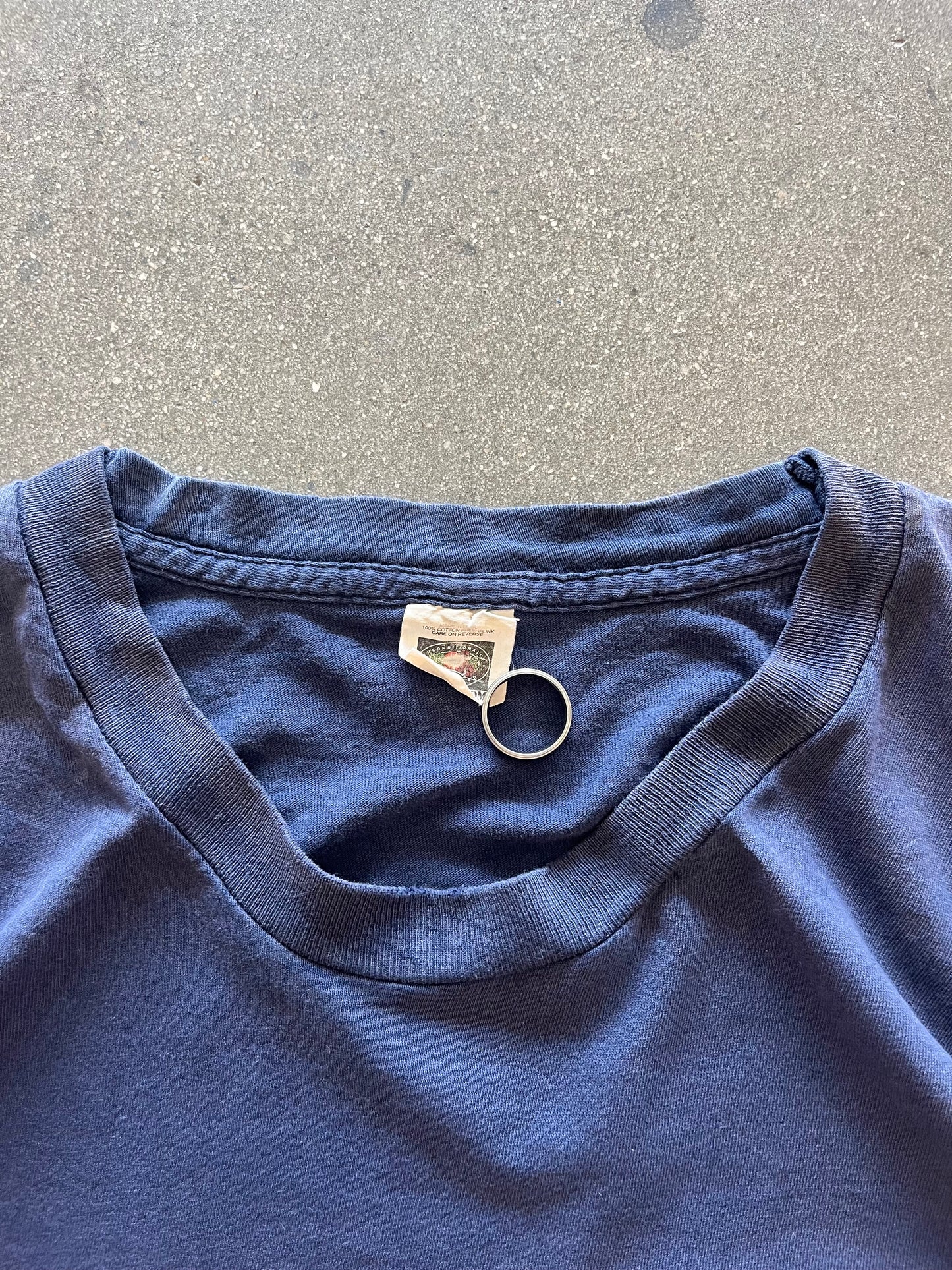 80’S THRASHED NAVY BLUE POCKET TEE - L/XL