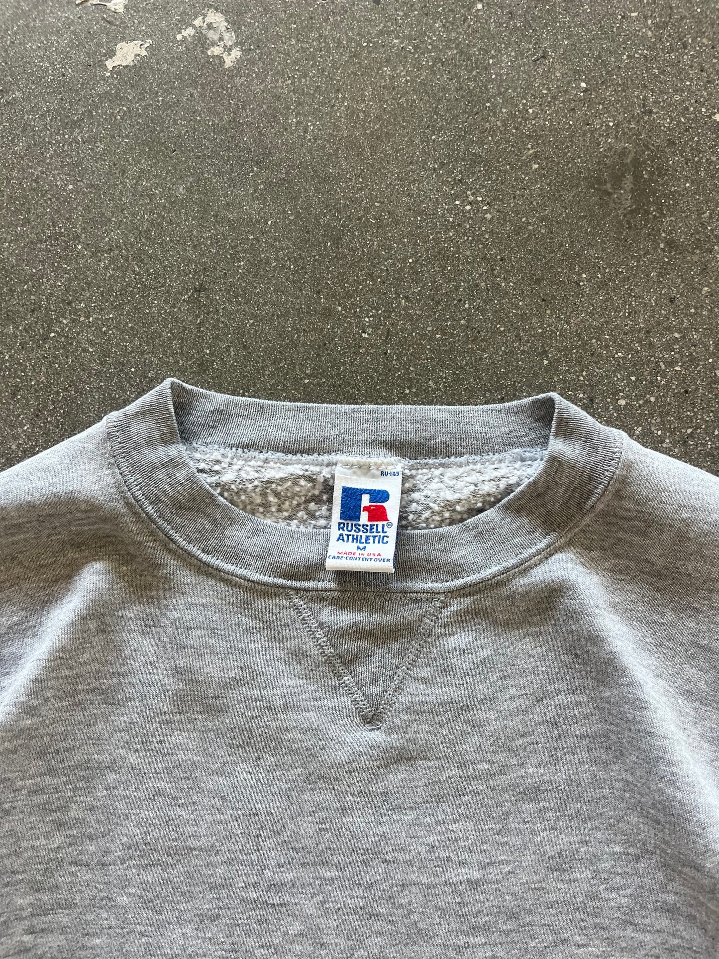 90’S HEATHER GRAY RUSSELL ATHLETIC CREWNECK - BOXY M
