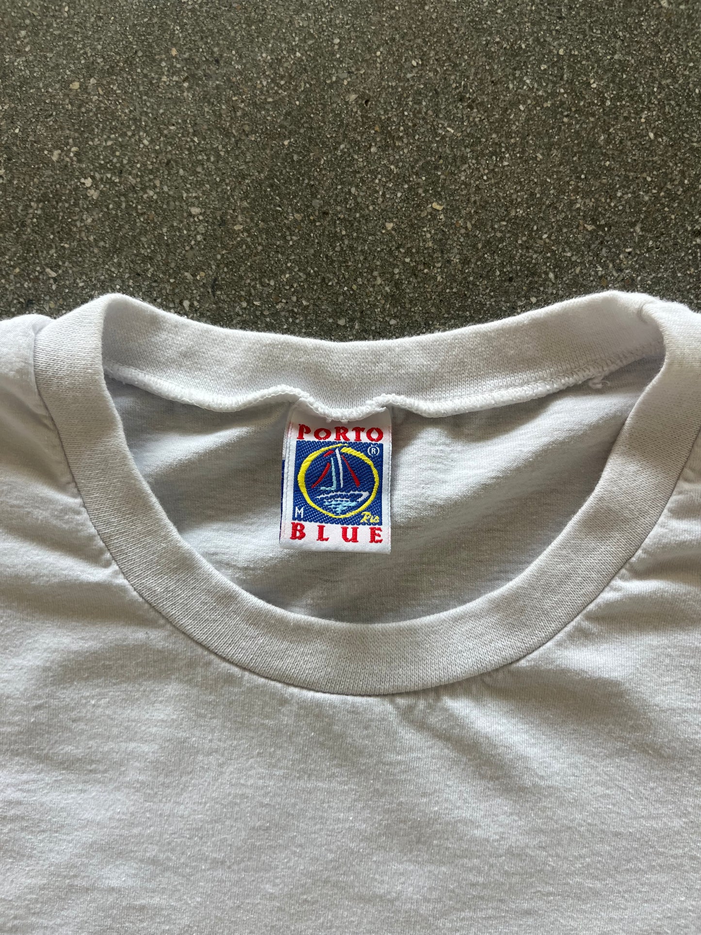 2000’S “THE FUTURE IS ALIVE” HANDS TEE - M