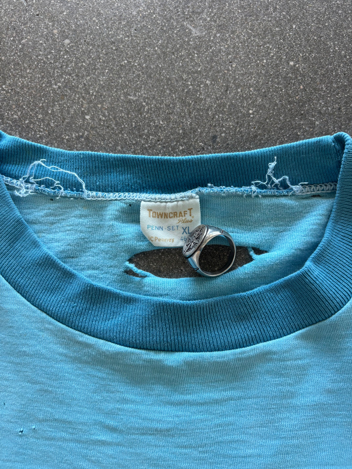 70'S THRASHED TOWNCRAFT BABY BLUE POCKET TEE - L/XL
