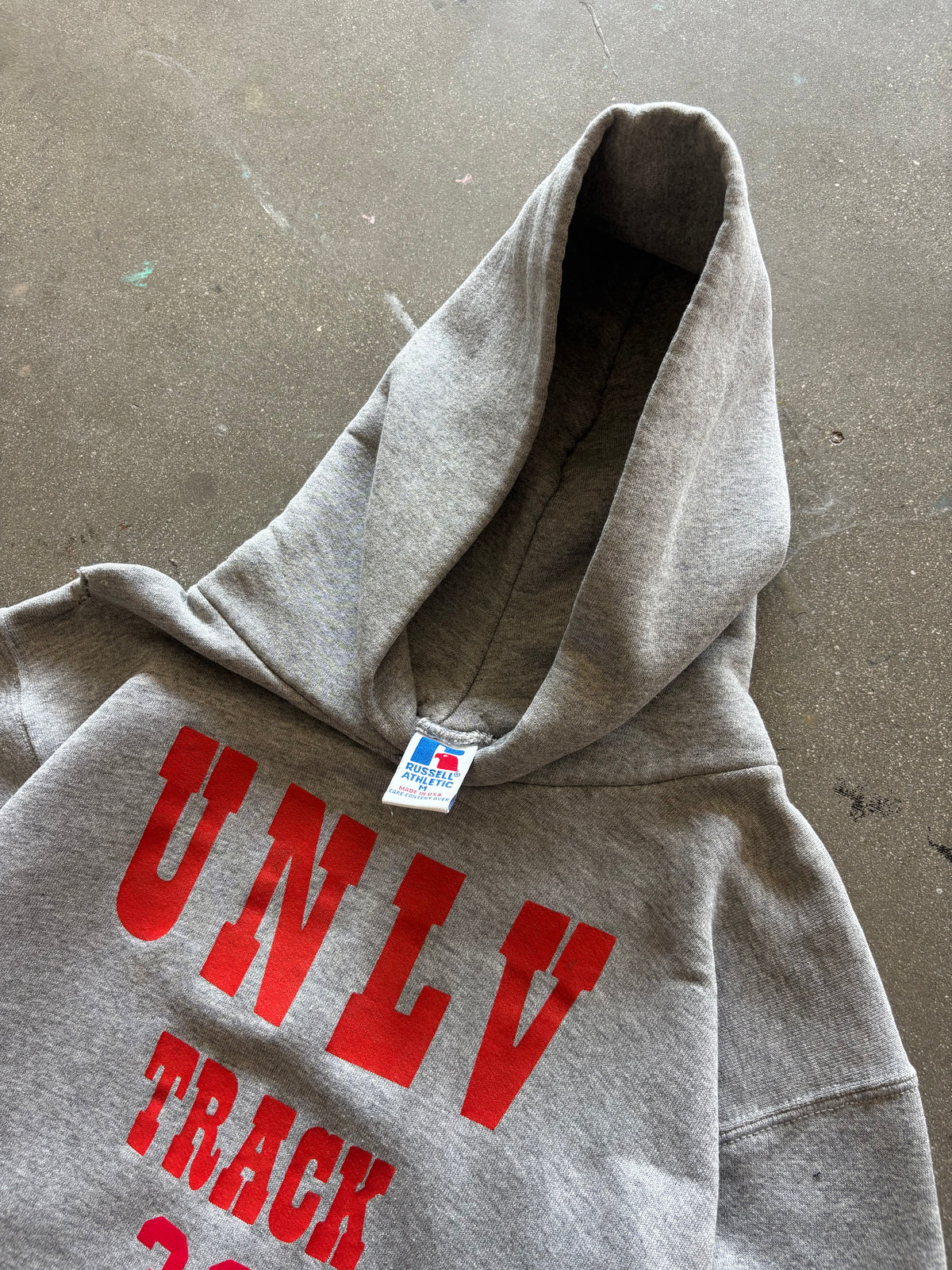 90'S HEATHER GRAY "UNLV TRACK" RUSSELL HOODIE - M