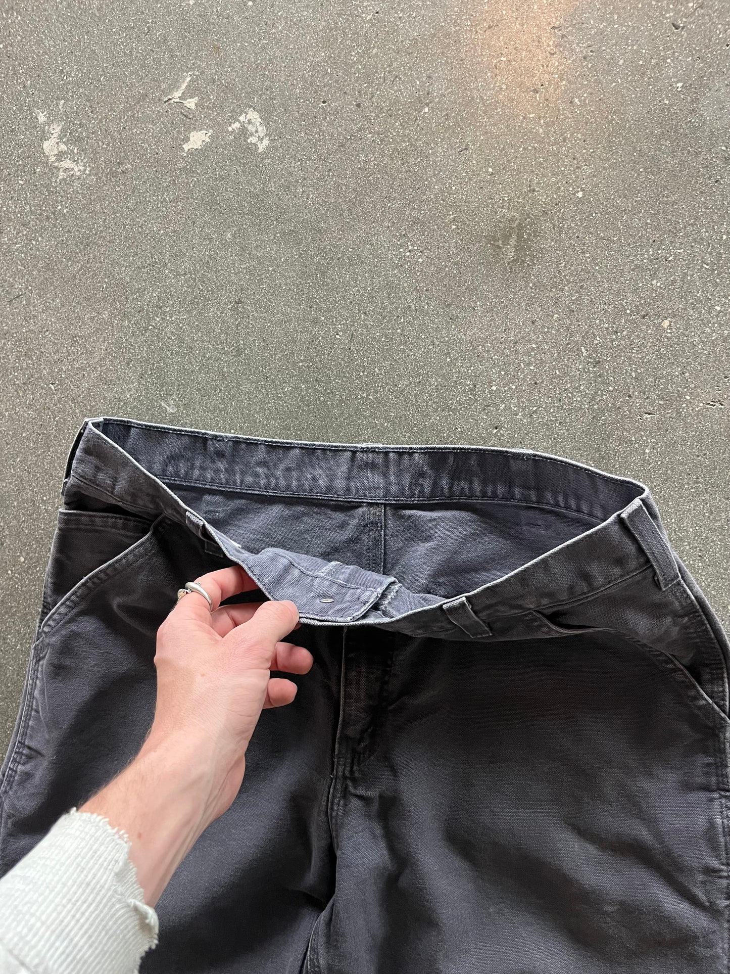 90’S CHARCOAL GRAY CARHARTT CARPENTERS - 33