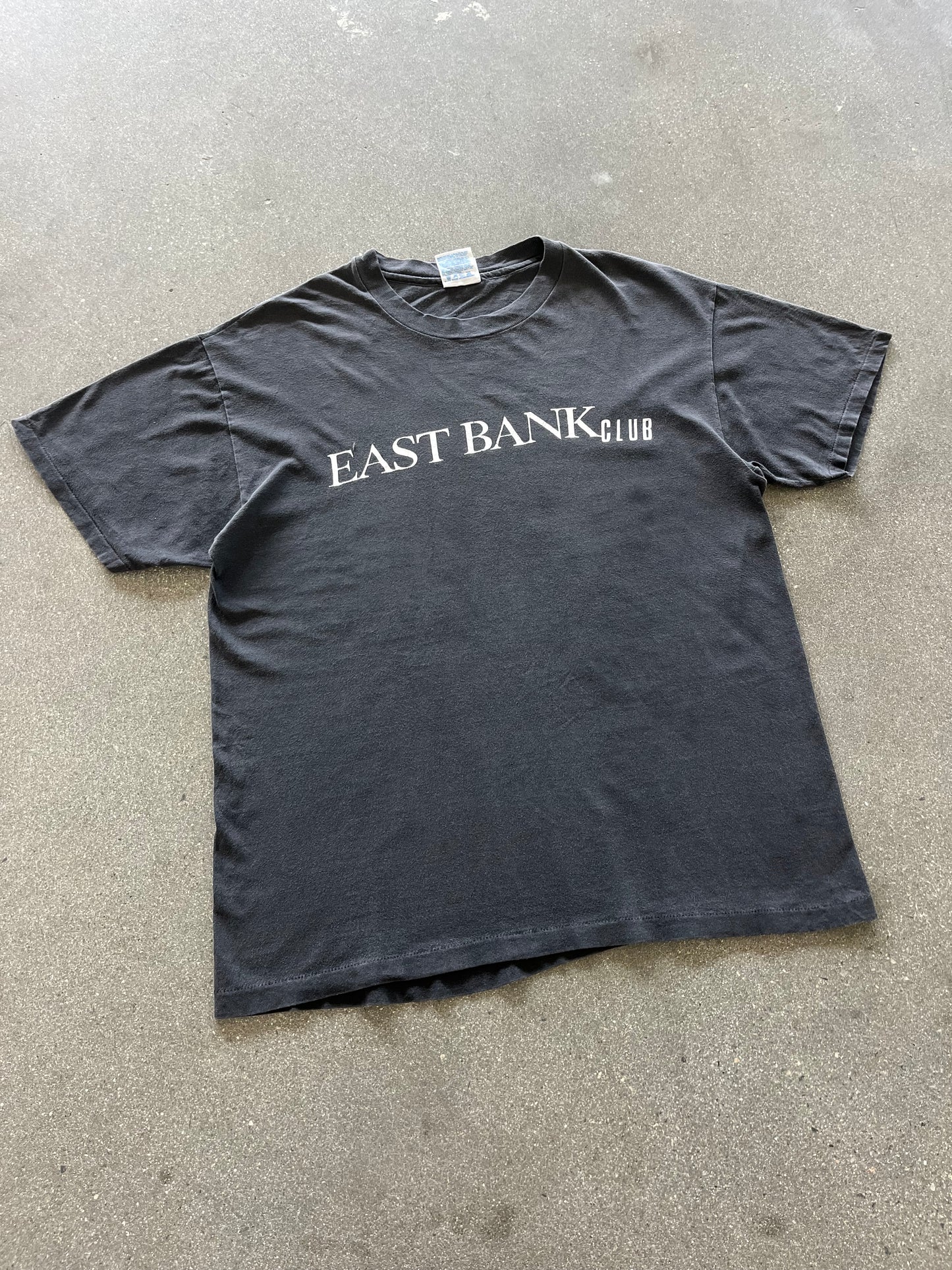 90’S FADED “EAST BANK CLUB” TEE - L