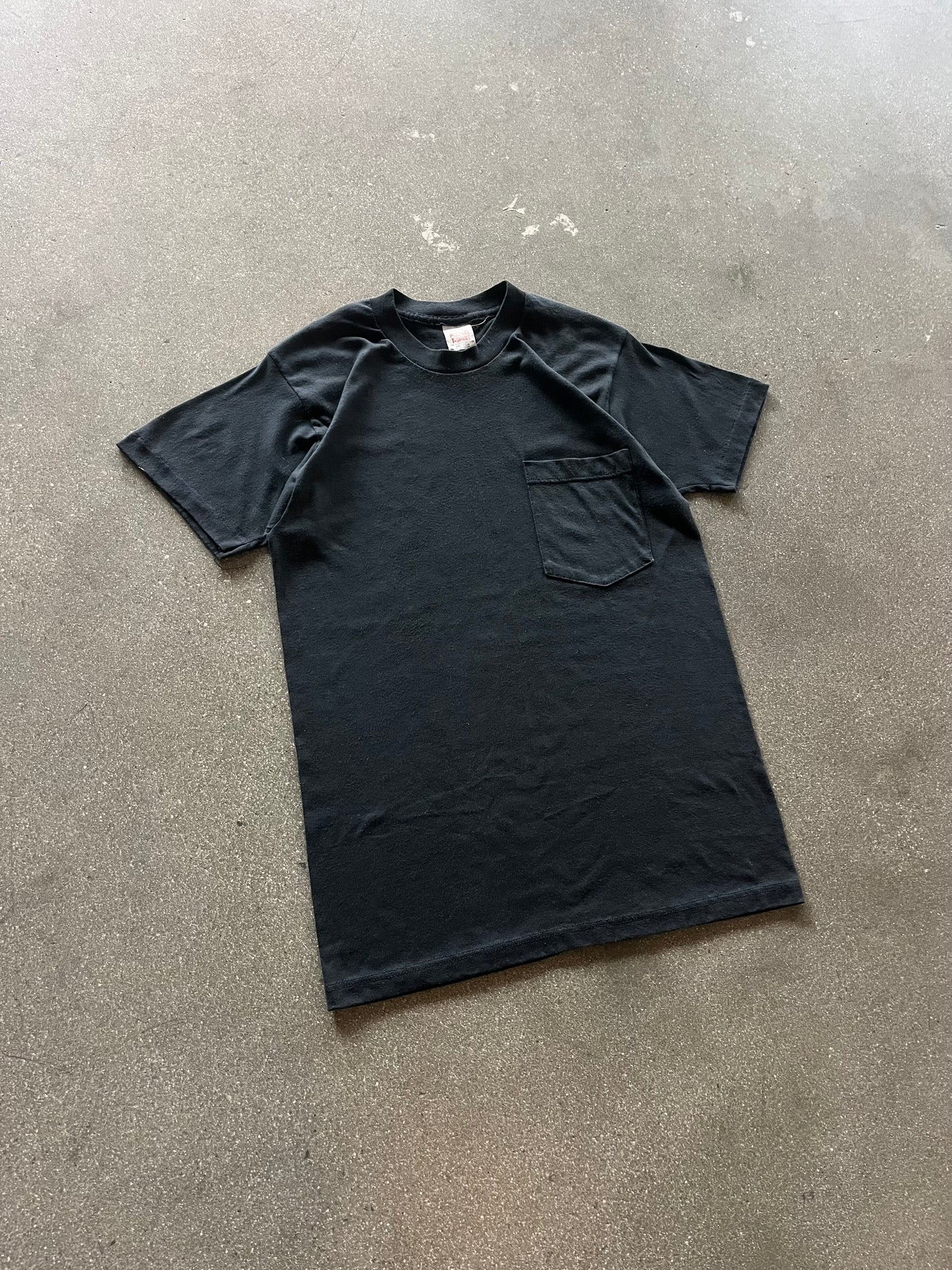 90’S BLACK POCKET TEE - S