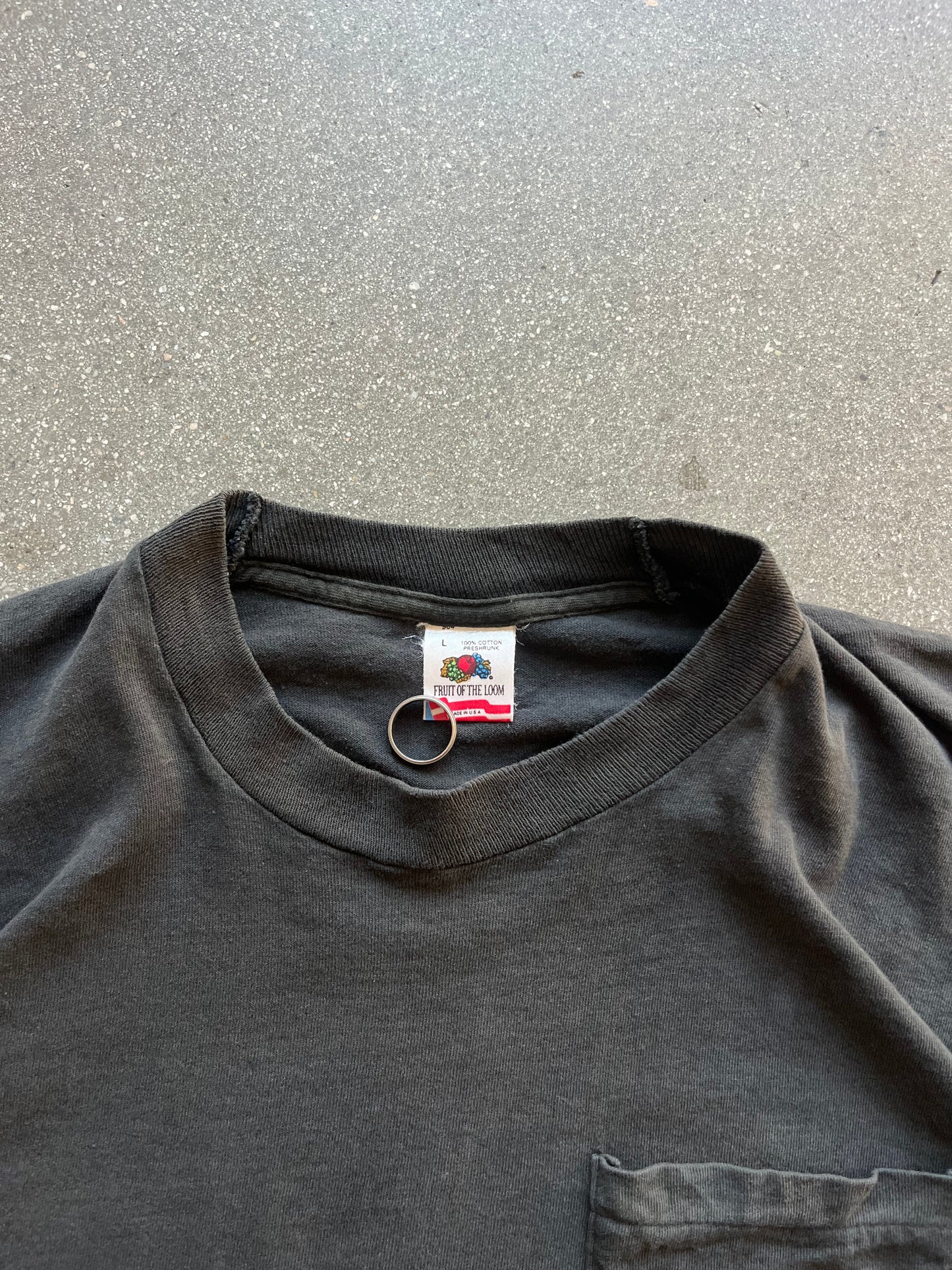 90’S SUNFADED BLACK SELVEDGE POCKET TEE - M/L