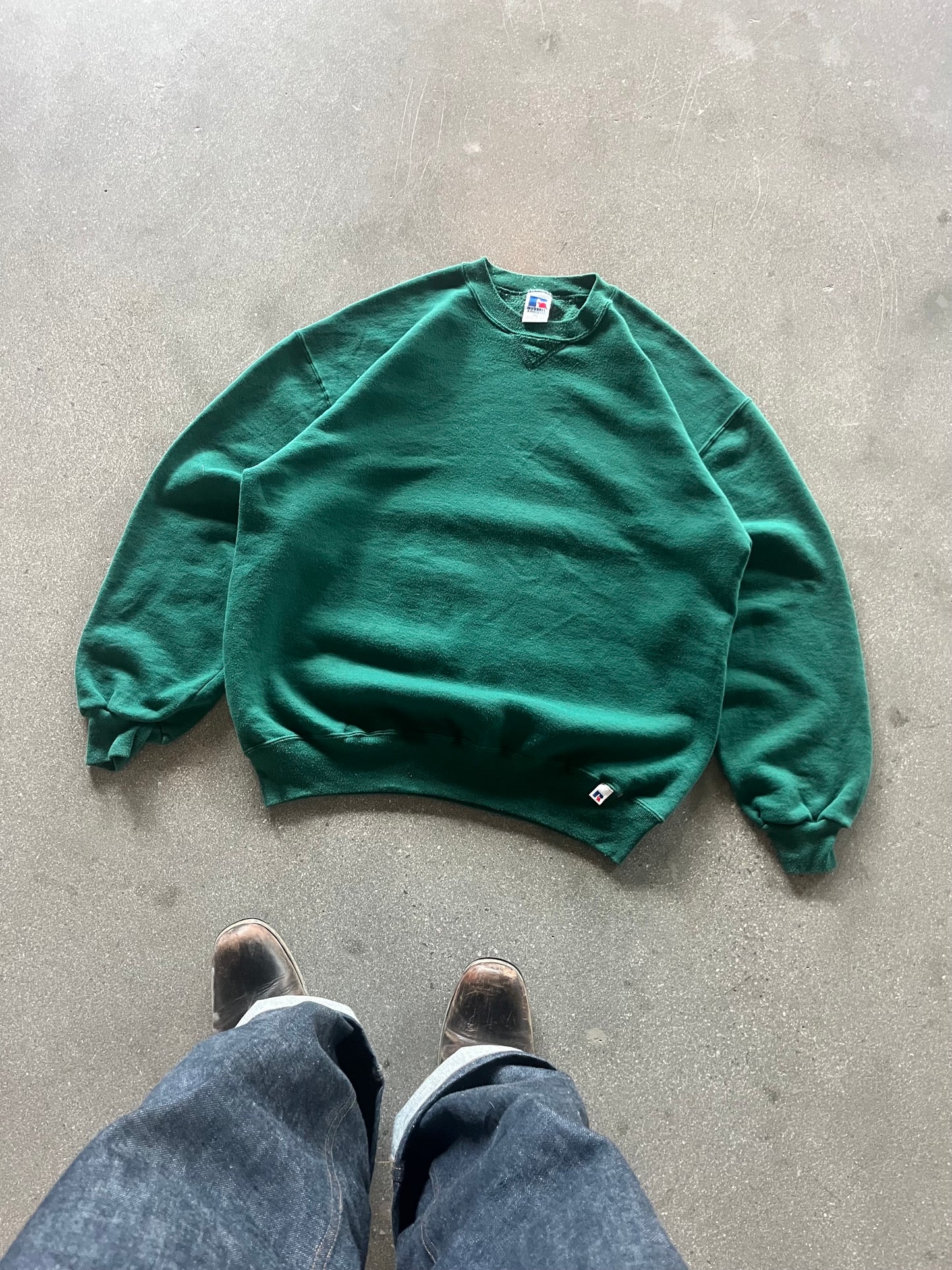 90’S FOREST GREEN RUSSELL CREWNECK - BOXY L/XL