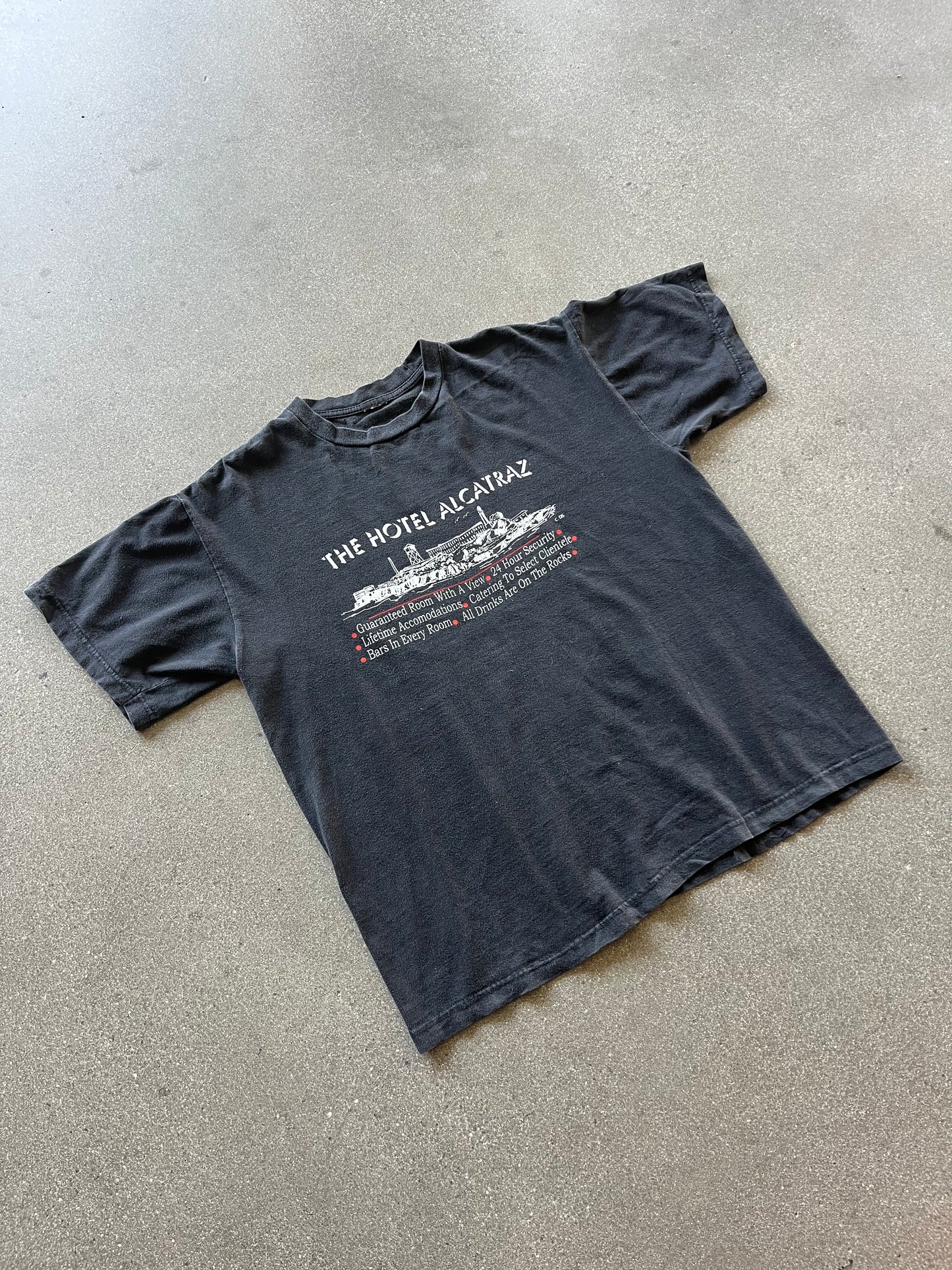 2000’S “THE HOTEL ALCATRAZ” TEE - BOXY L
