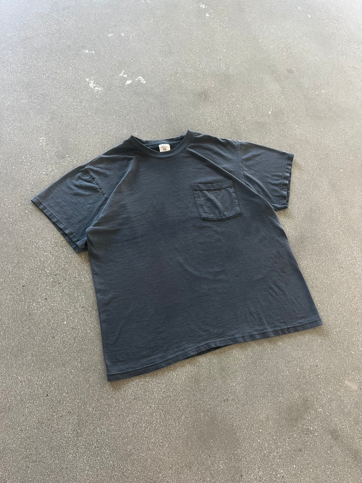 2000’S SUNFADED BLACK POCKET TEE - BOXY M