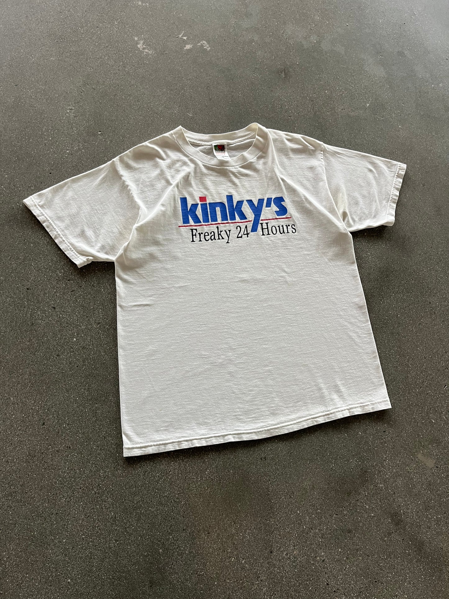 2000’S “KINKY’S” FREAKY TEE - BOXY M/L