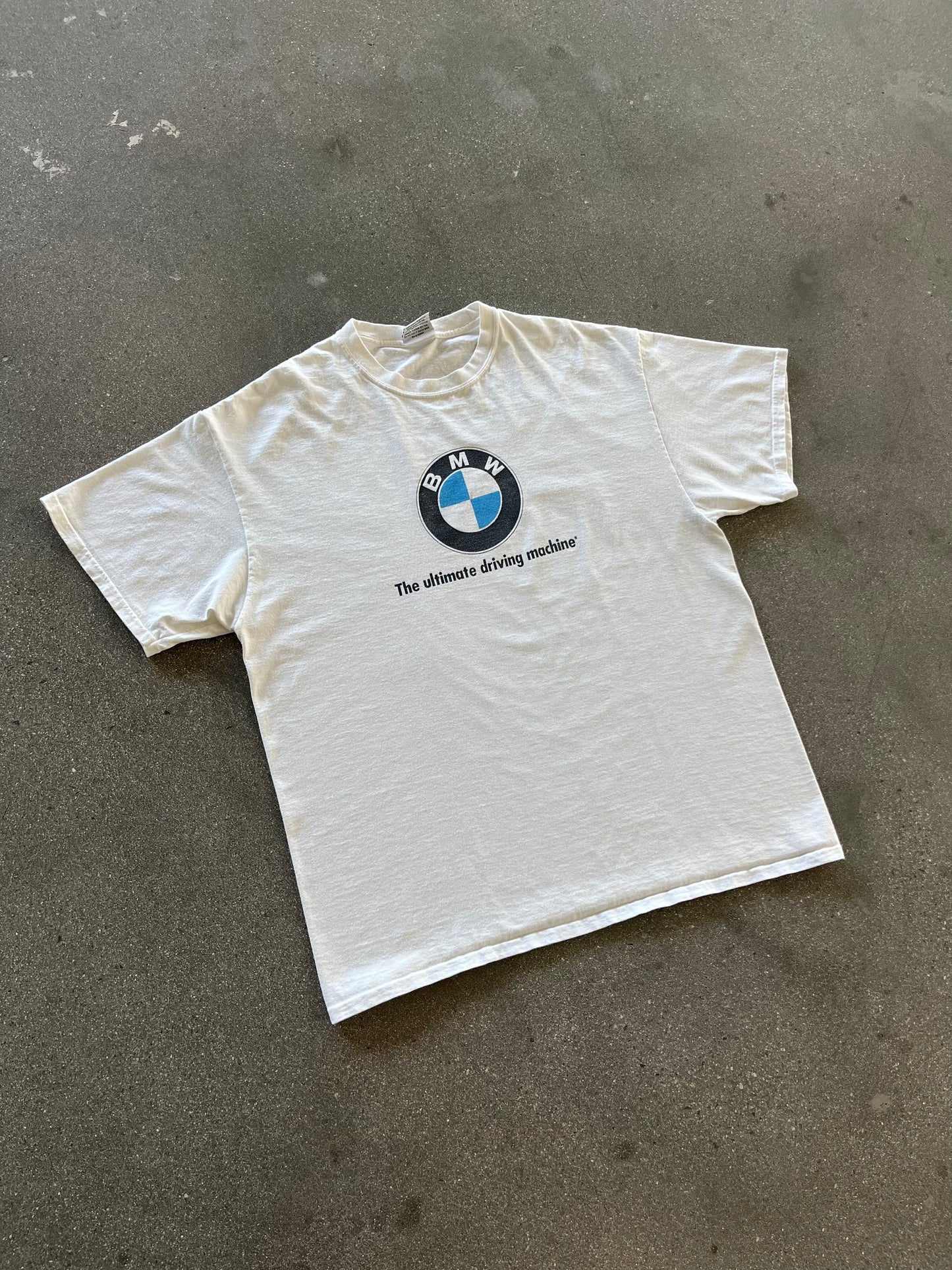 90’S BMW “ULTIMATE DRIVING MACHINE” TEE - BOXY L/XL