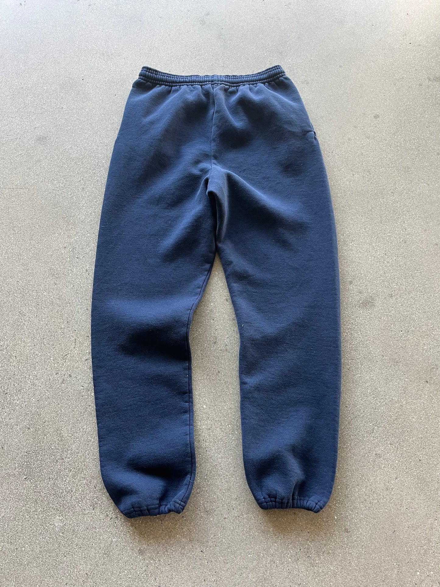 90’S NAVY BLUE RUSSELL ATHLETIC SWEATPANTS - L