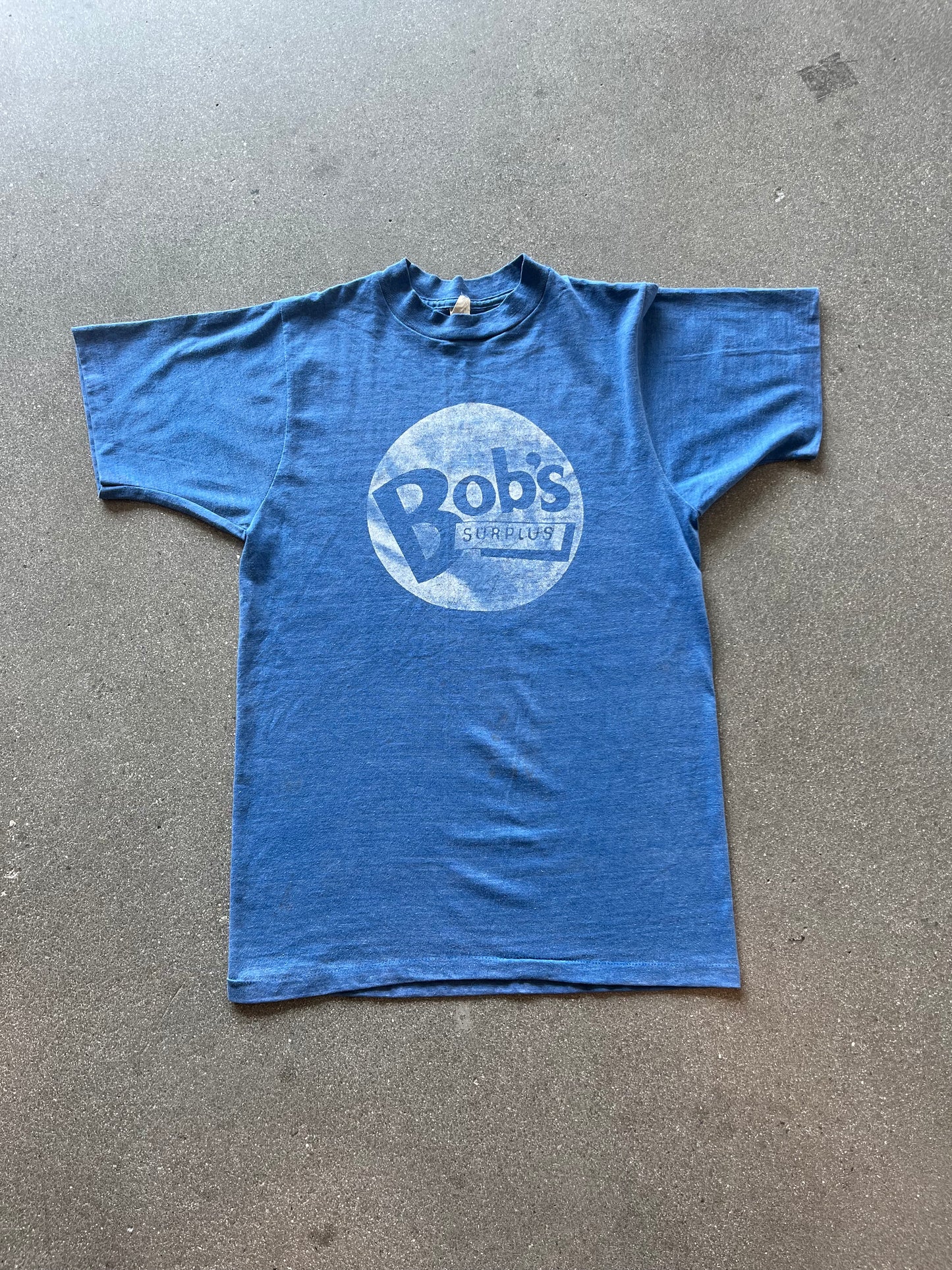 90’S FADED “BOB’S SURPLUS” TEE - M