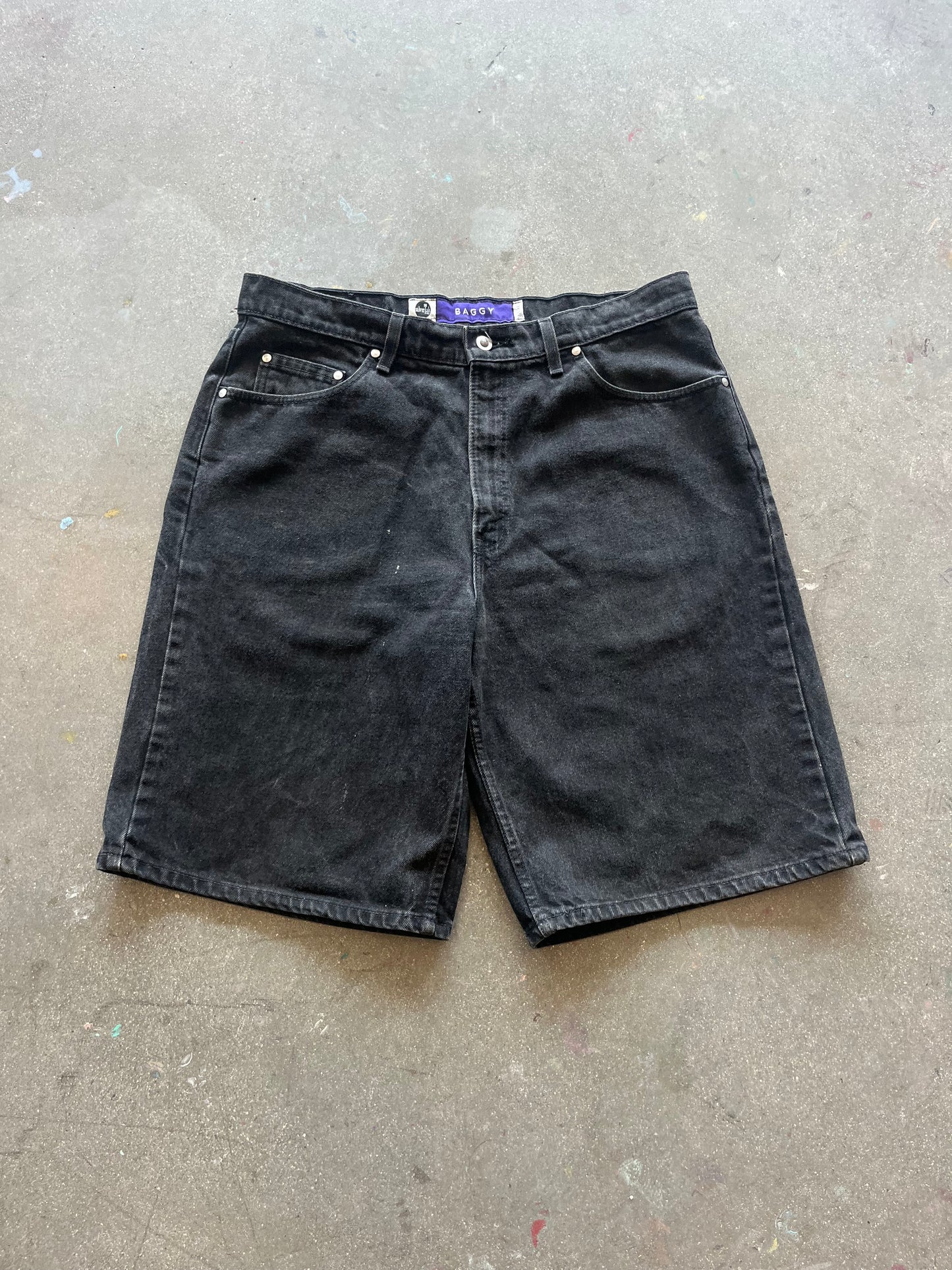 90’S FADED BLACK BAGGY LEVI’S SILVERTAB JORTS - 36