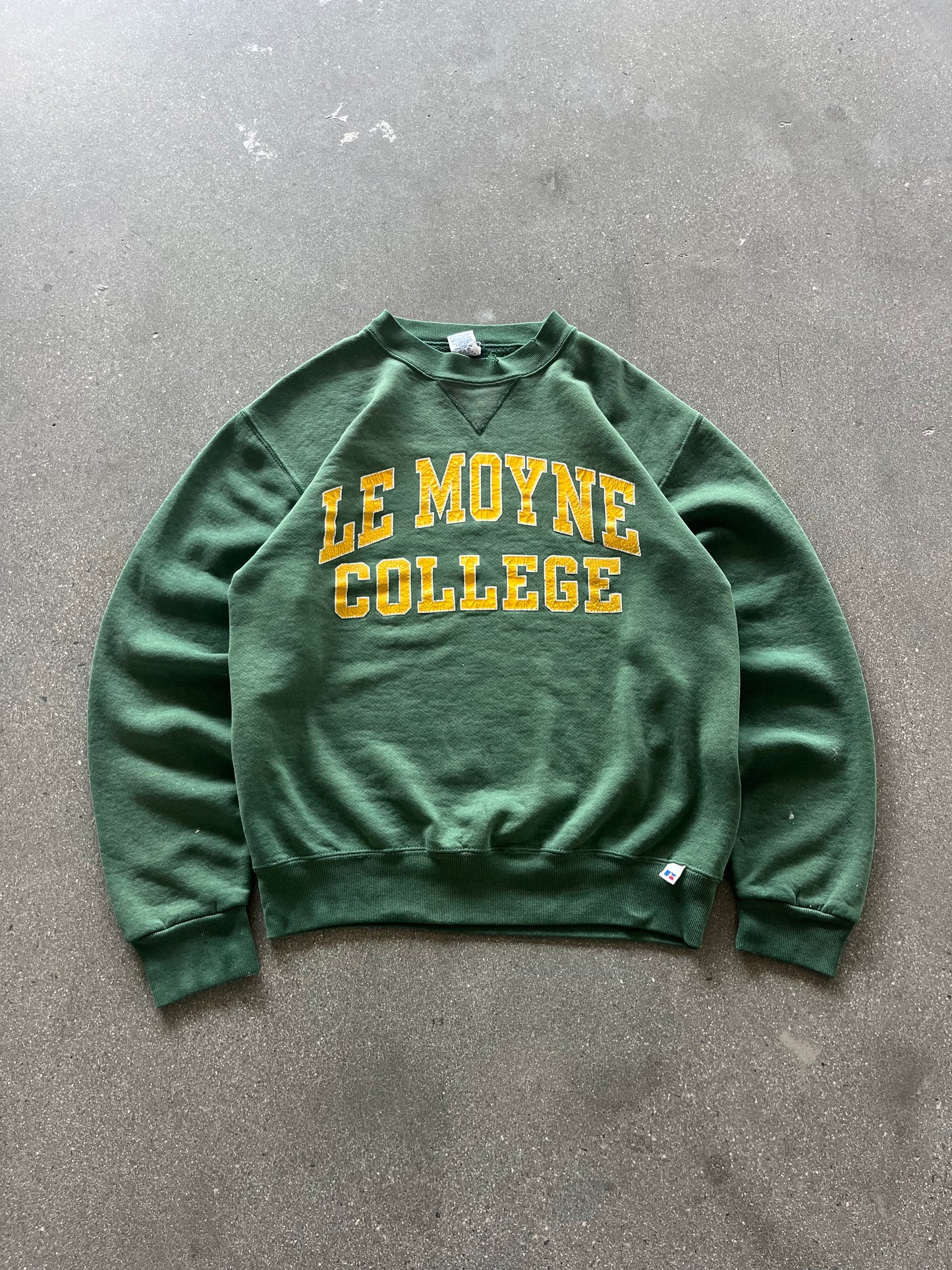 90’S FADED FOREST GREEN “LE MOYNE” RUSSELL CREWNECK - BOXY M