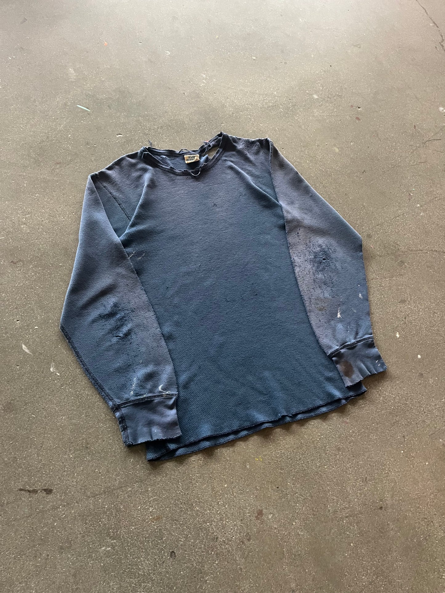 2000’S THRASHED NAVY WAFFLE THERMAL - M
