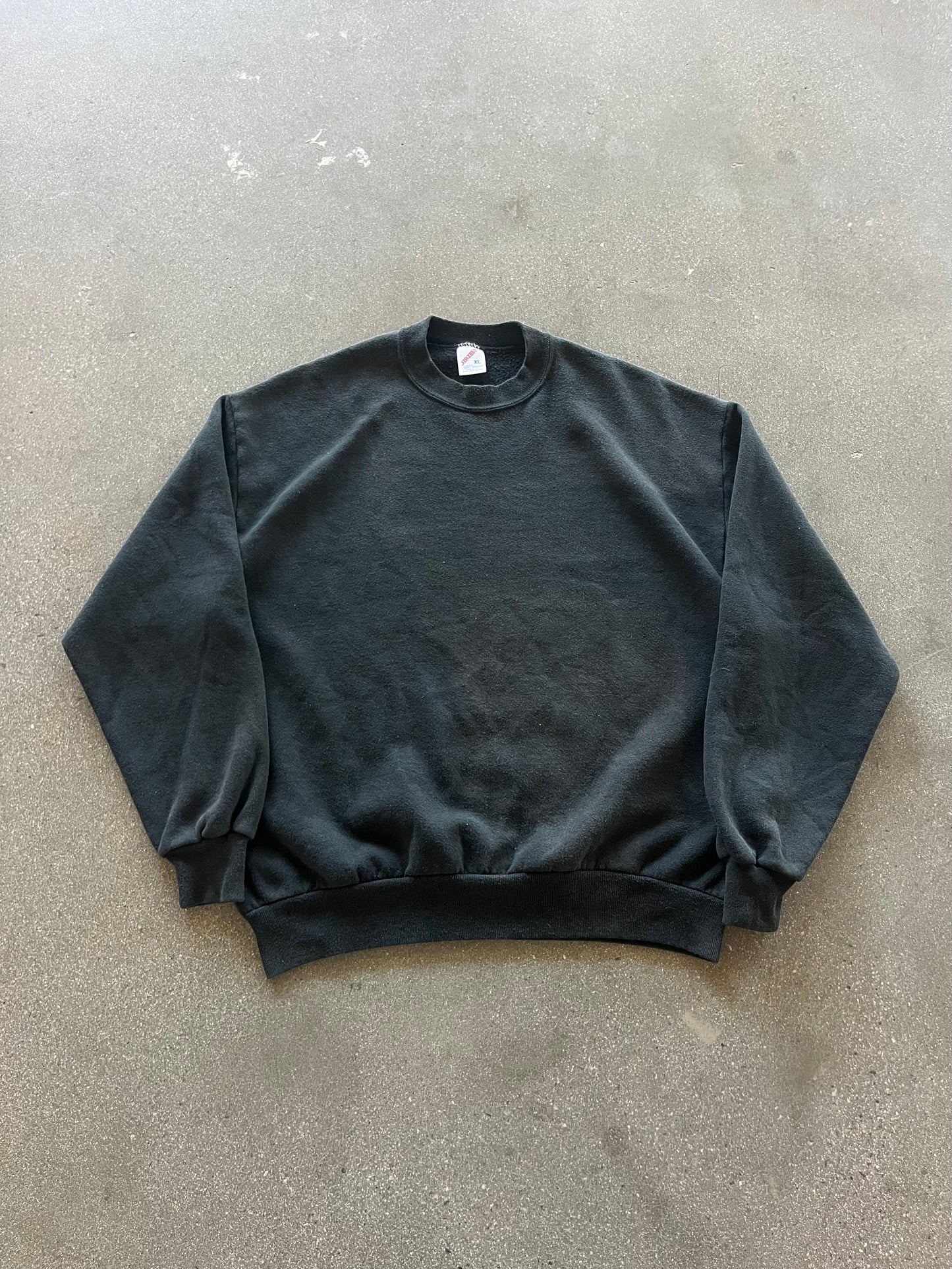 90’S FADED BLACK BLANK CREWNECK - BOXY L