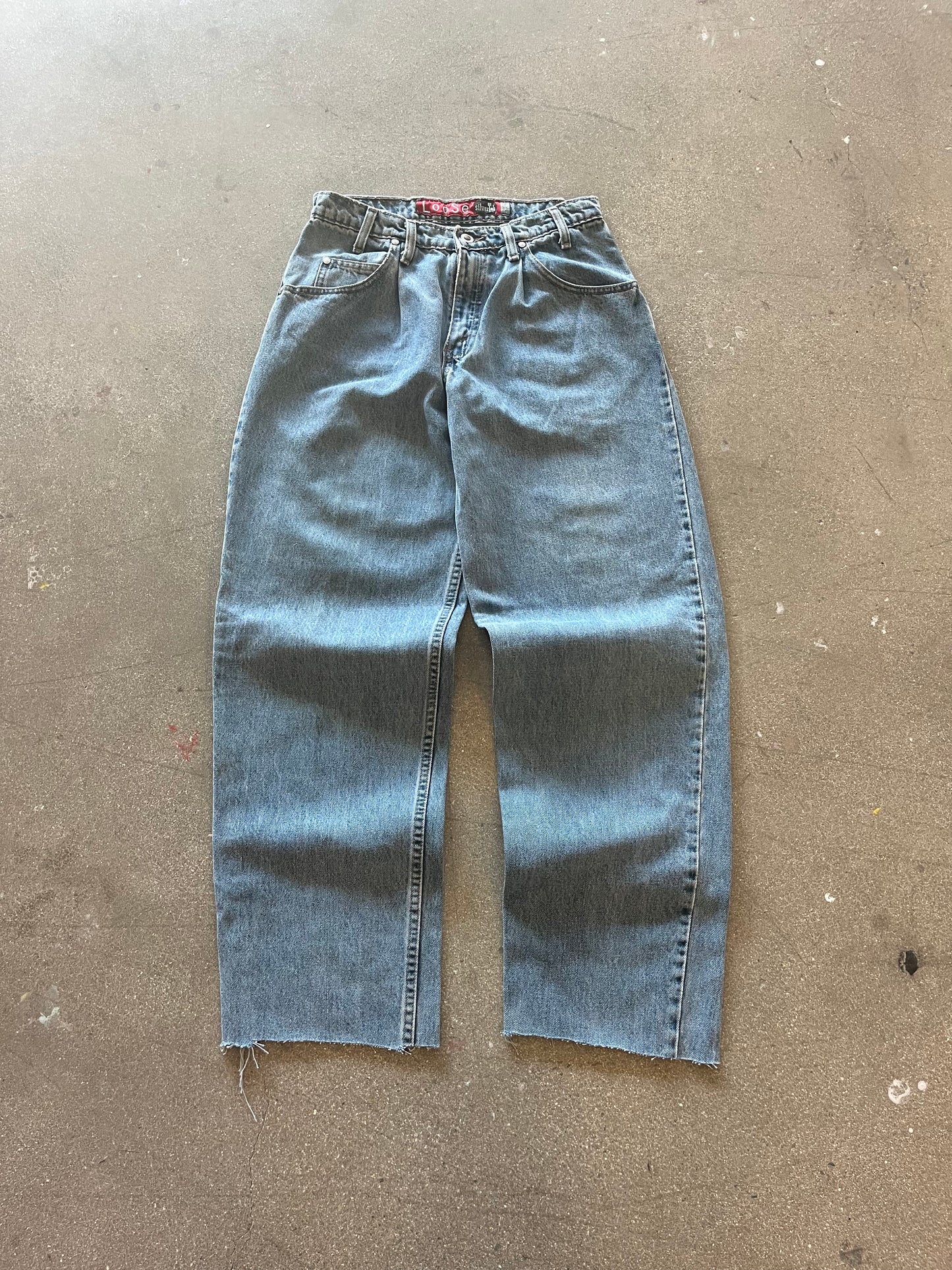 90’S LEVI’S SILVERTAB LOOSE CUTOFF JEANS - 30