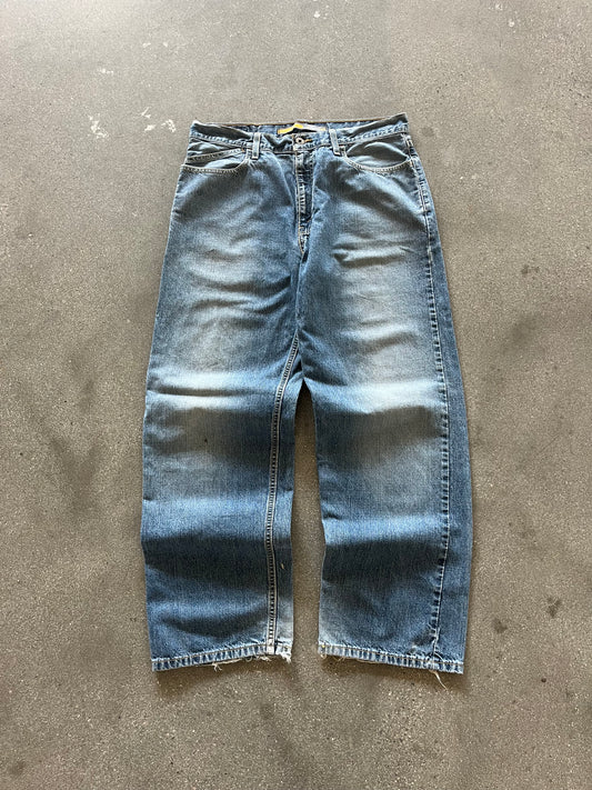2000’S LIGHT WASH LOOSE LEVI’S SILVERTABS - 34