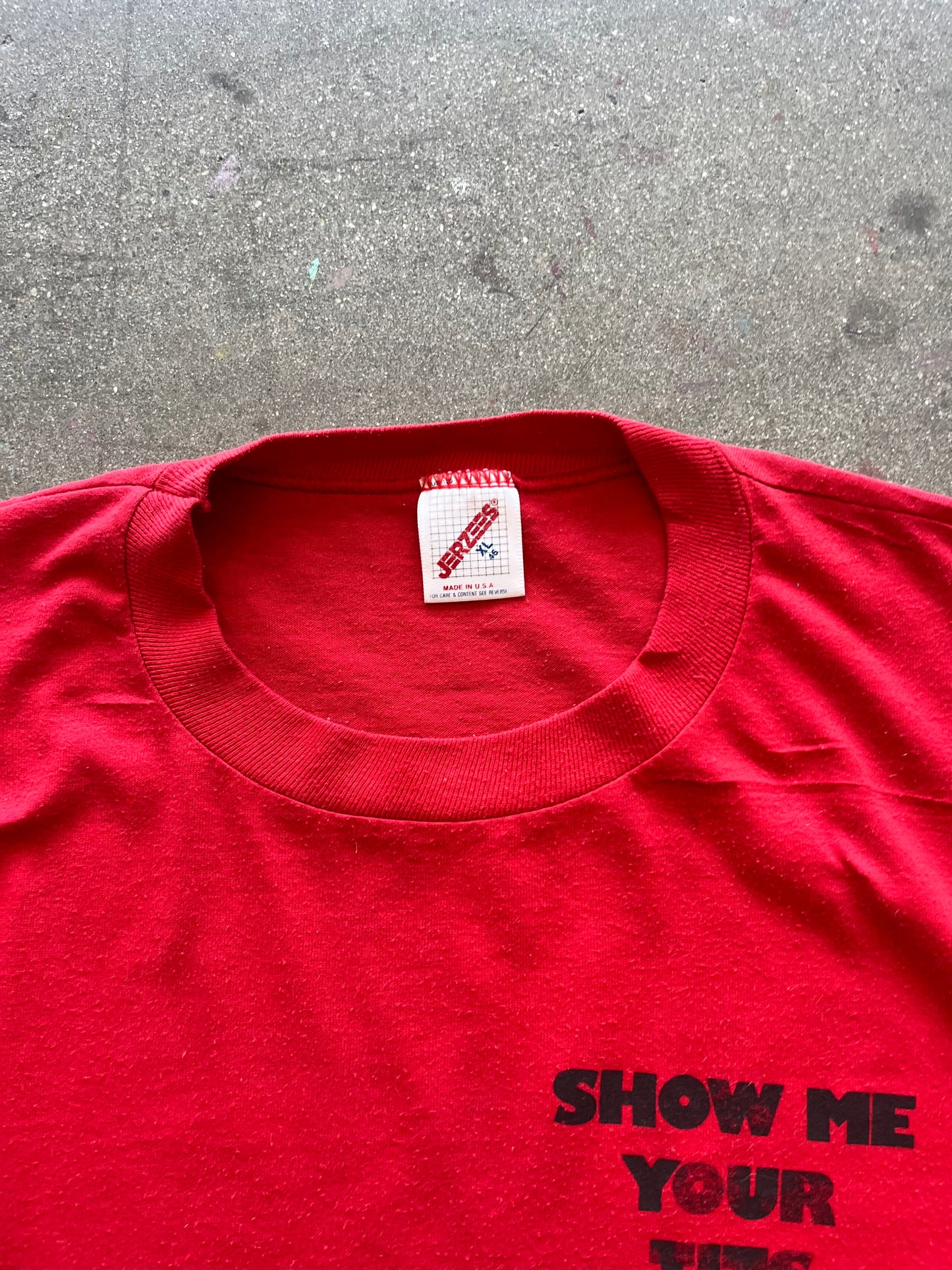 90’S RED “SHOW ME YOUR TITS” TEE - L/XL