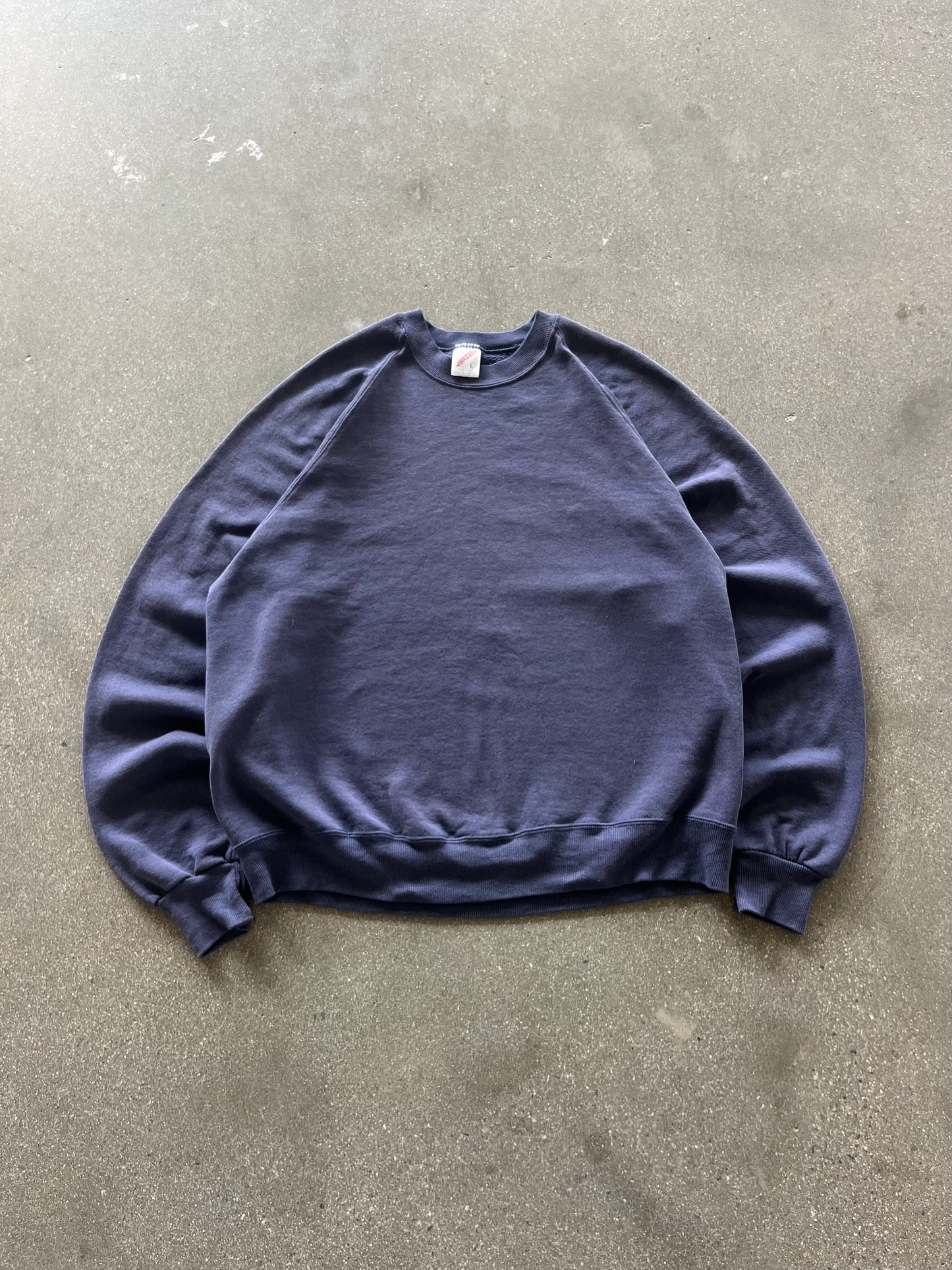 90’S FADED NAVY BLANK RAGLAN CREWNECK - BOXY L