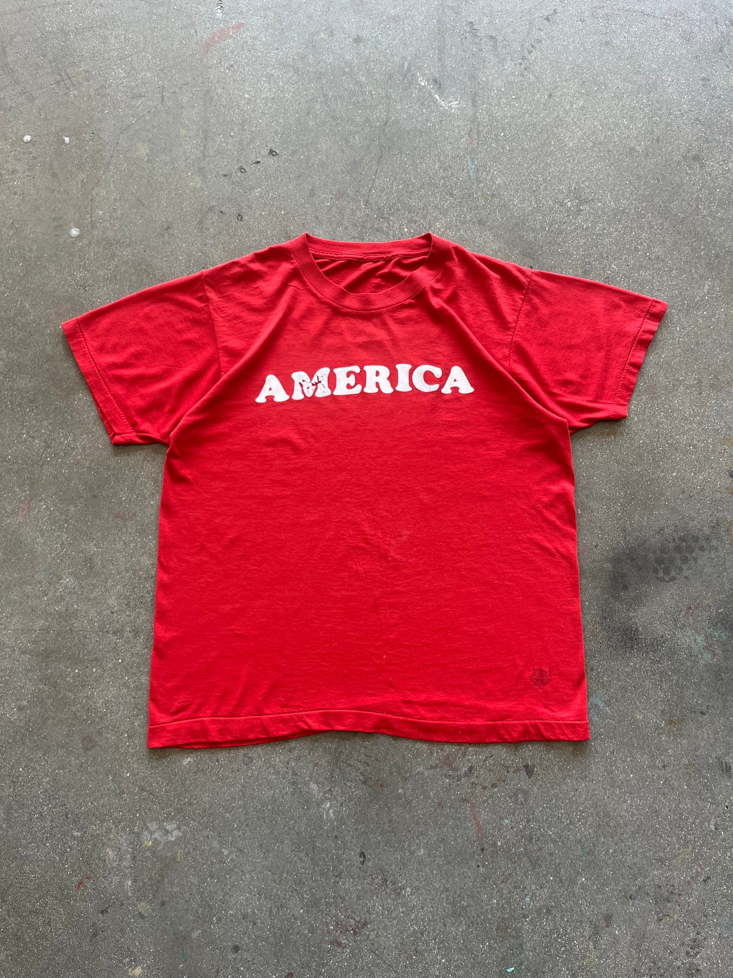 80’S RED “AMERICA” TEE - L