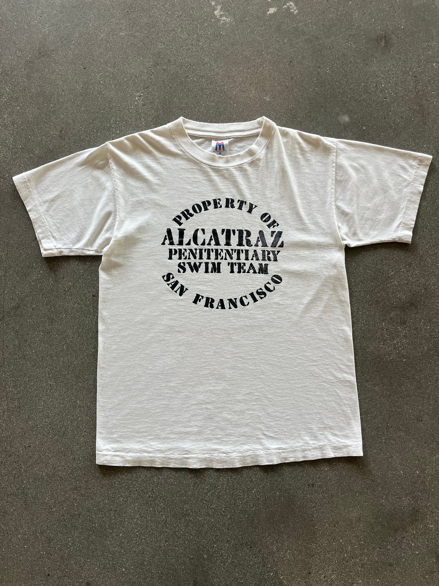 90’S ALCATRAZ SWIM TEAM TEE - M