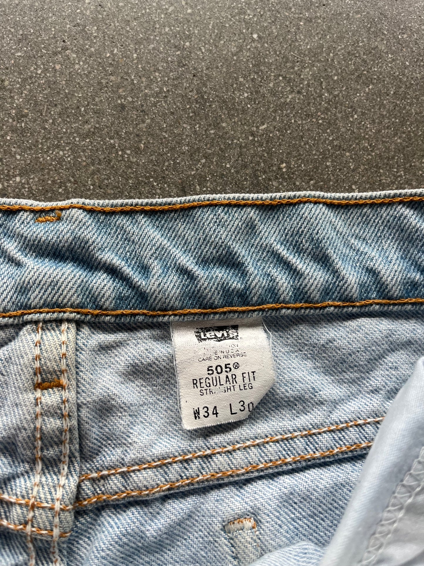 90’S ORANGE TAB 505 LEVI’S - 34