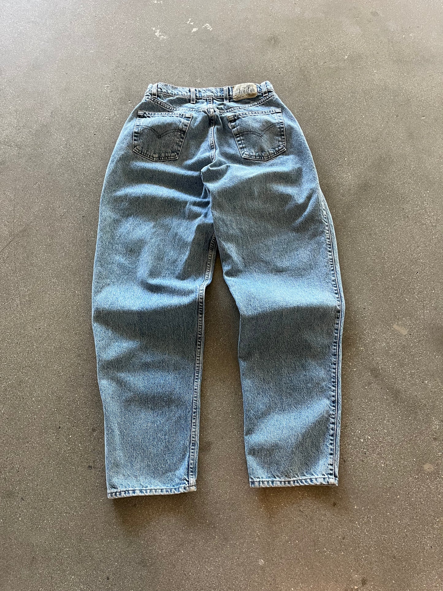 90’S “BAGGY” LEVI’S SILVERTABS - 33