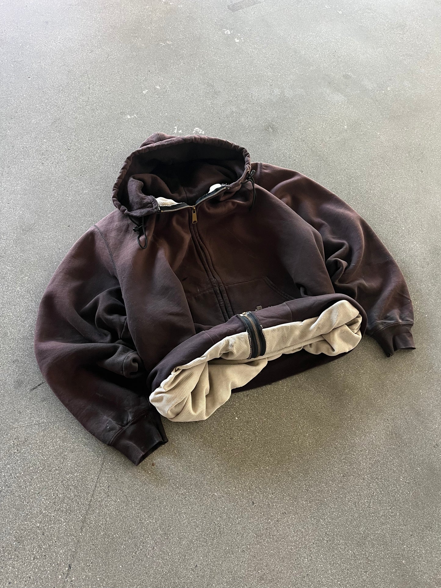 90’S CHOCOLATE BROWN CARHARTT THERMAL LINED ZIP UP HOODIE - BOXY L/XL