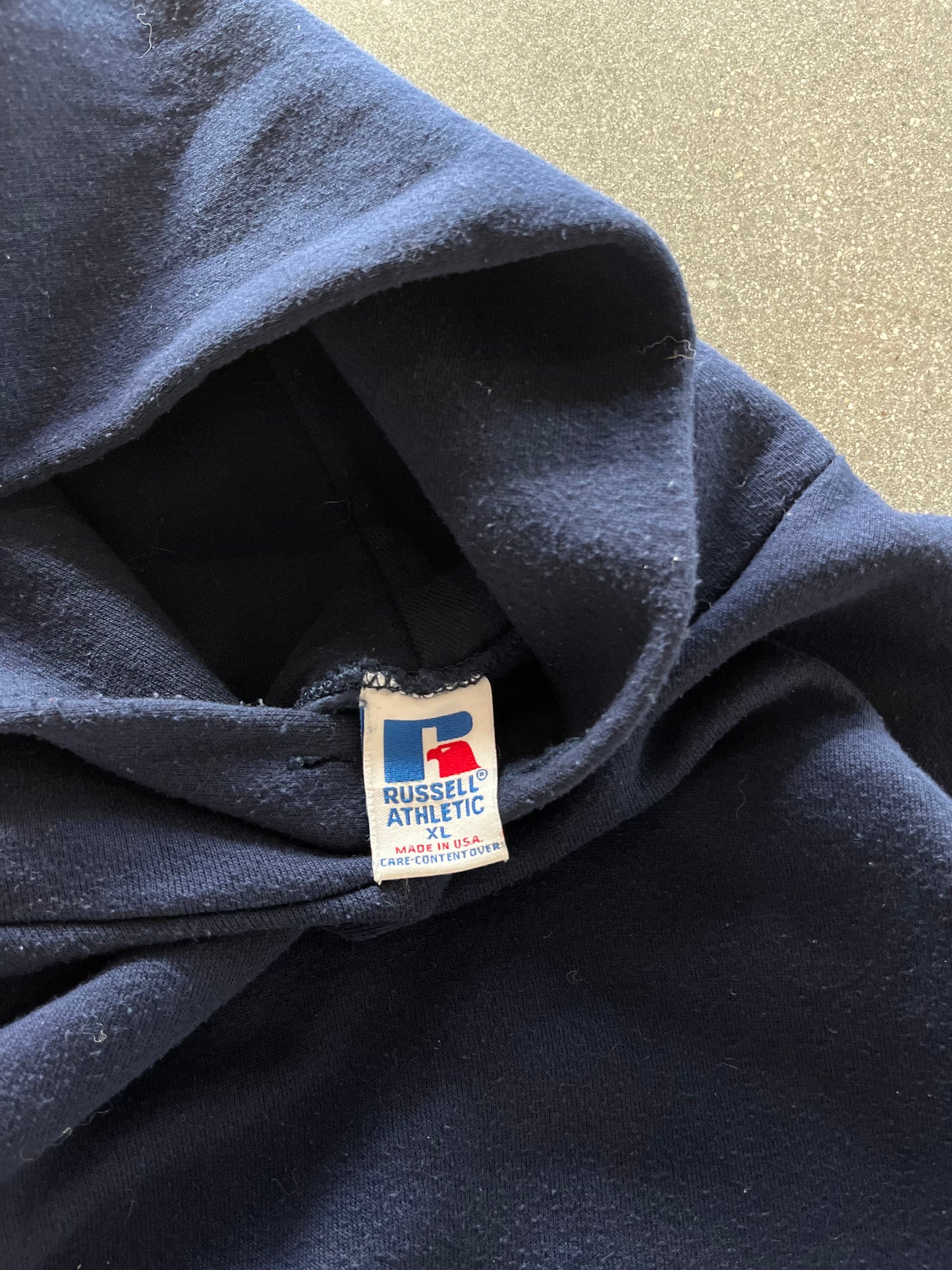 90’S NAVY BLUE RUSSELL ATHLETIC HOODIE - BOXY L