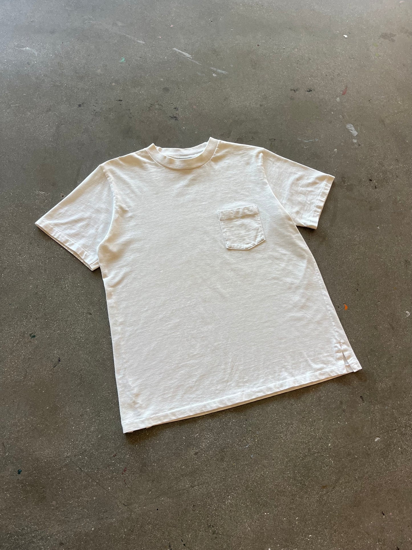 90’S WHITE LANDS END POCKET TEE - M/L