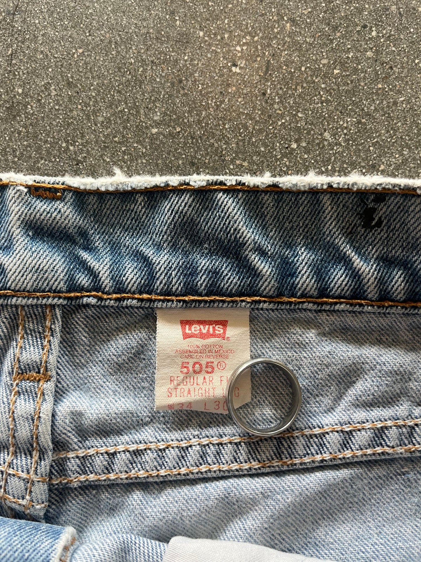90’S ORANGE TAB 505 LEVI’S - 34