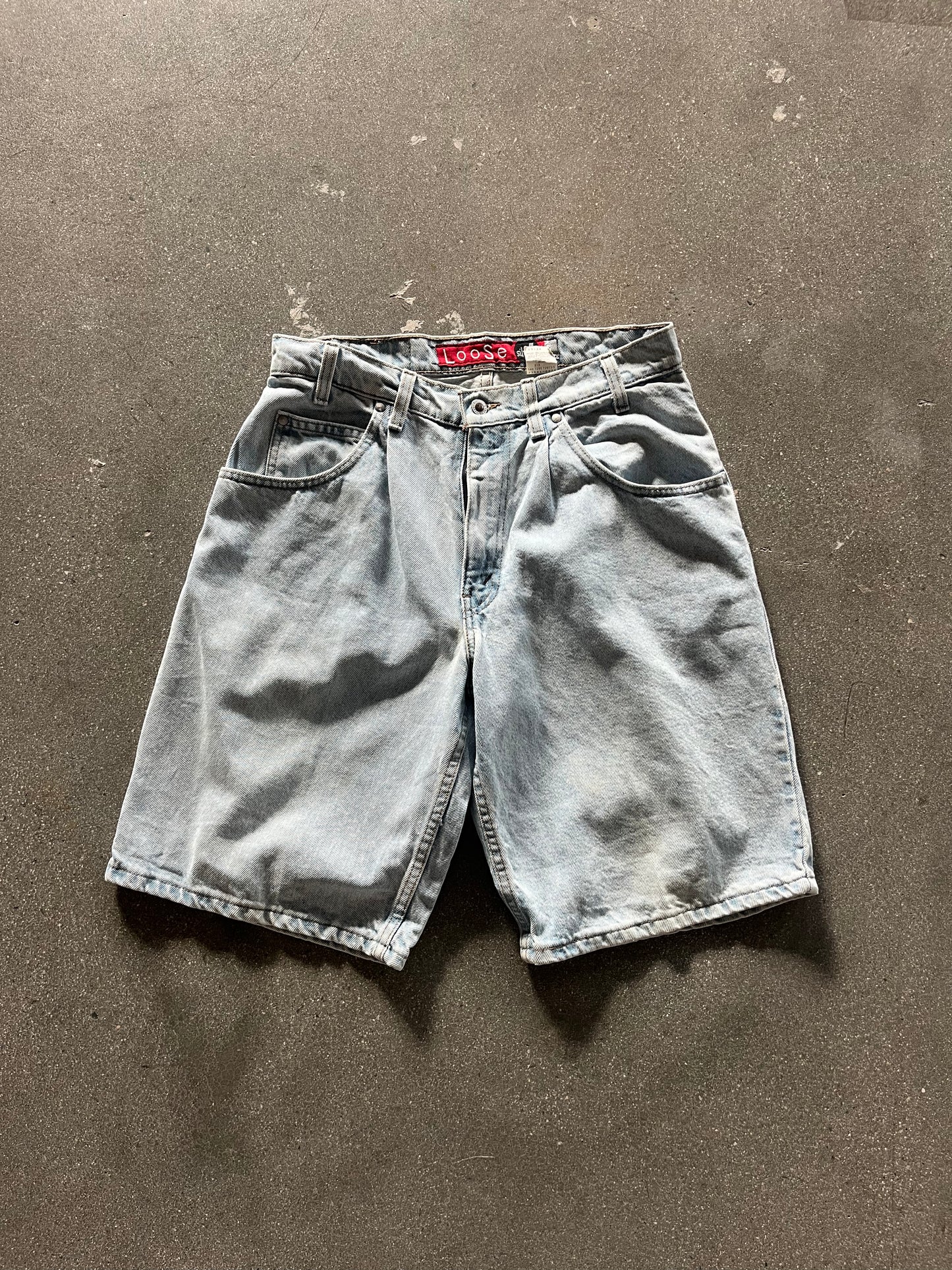90’S LEVI’S SILVERTAB “LOOSE” BAGGY JORTS - 32