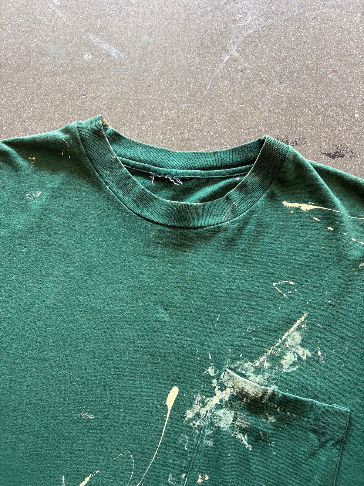 90’S FOREST GREEN PAINTER POCKET TEE - L/XL
