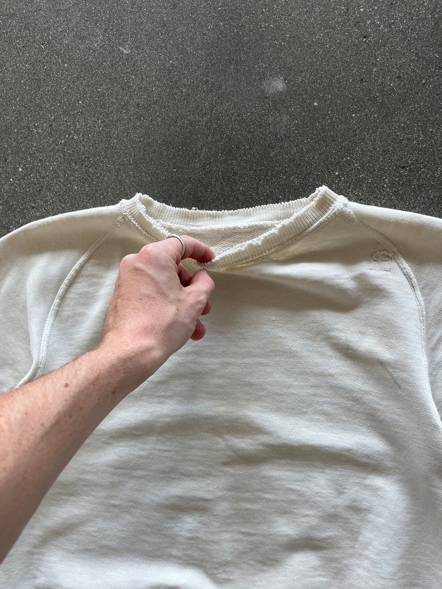 60’S IVORY CUTOFF SWEAT - S
