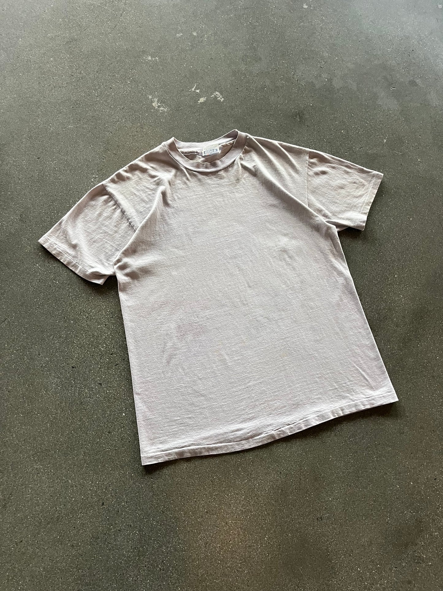 90’S LAVENDER HANES BEEFY BLANK - L