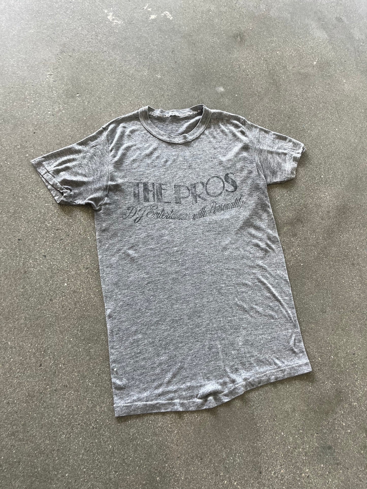 80’S CHARCOAL “THE PRO’S” GHOSTPRINT TEE - S