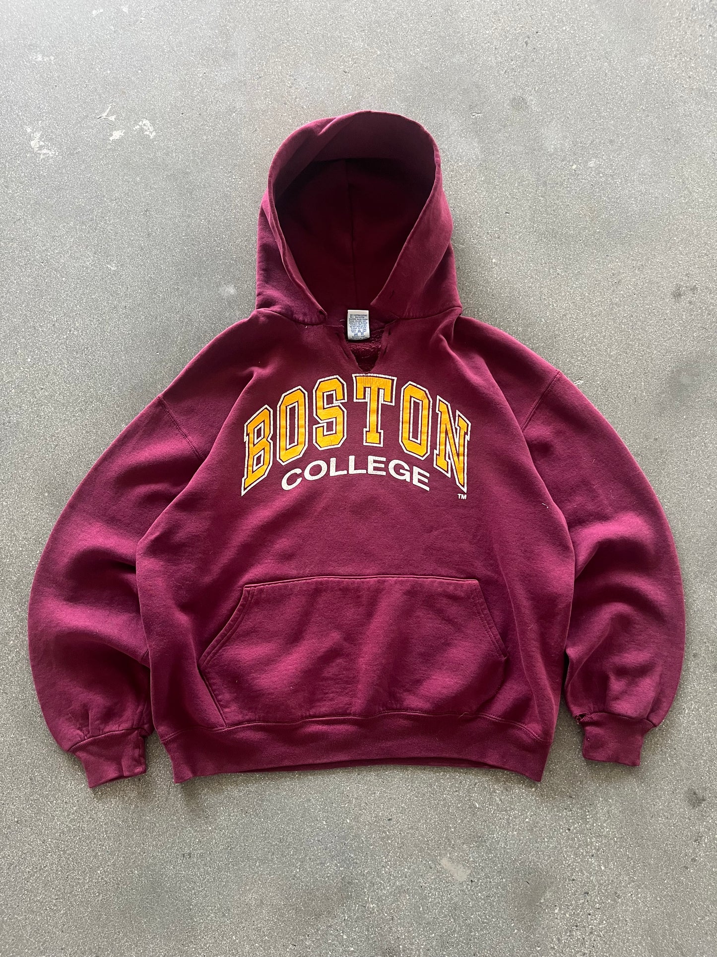 90’S MAROON “BOSTON COLLEGE” RUSSELL ATHLETIC HOODIE - BOXY L