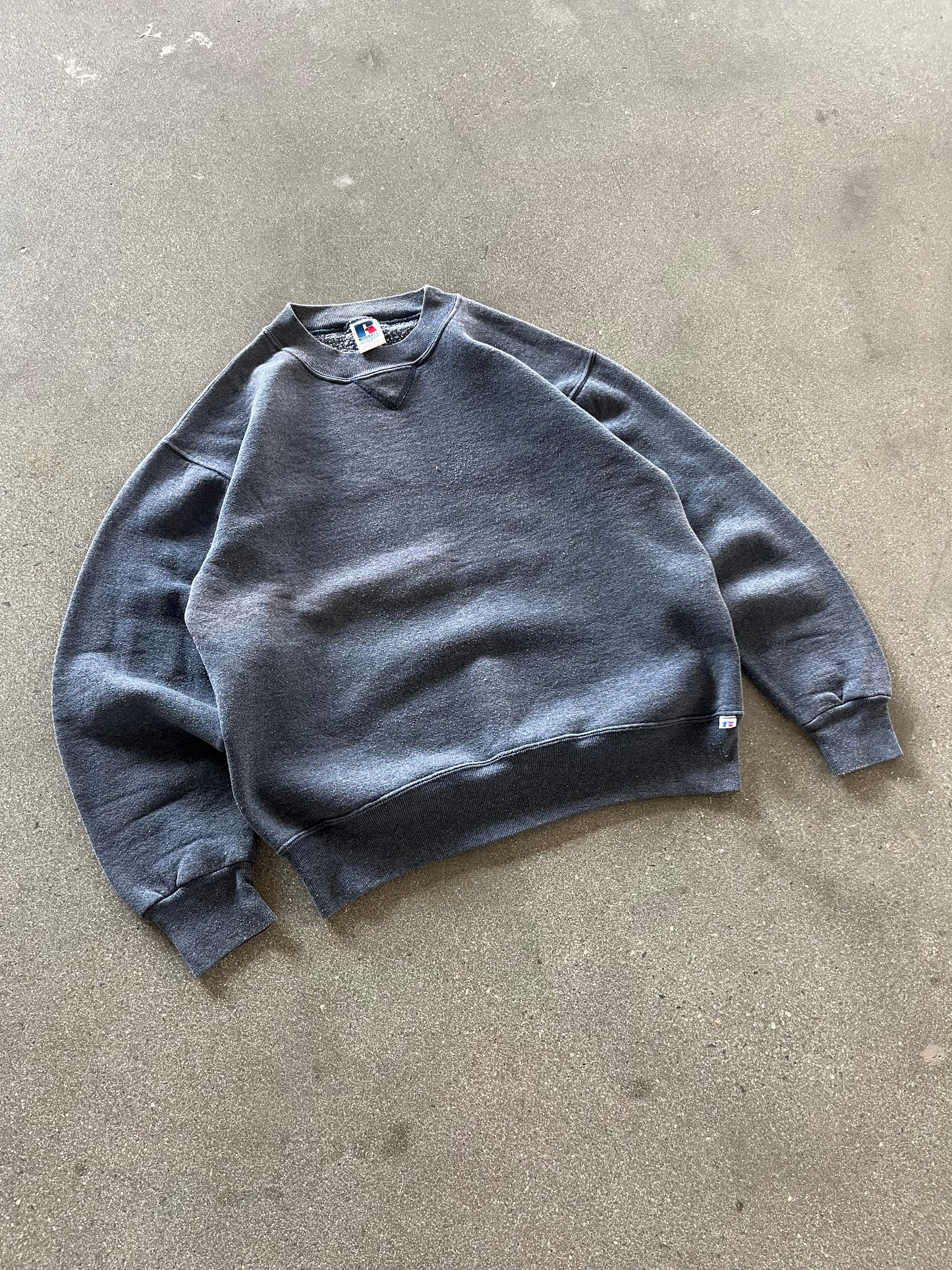 90’S FADED NAVY RUSSELL CREWNECK - BOXY M