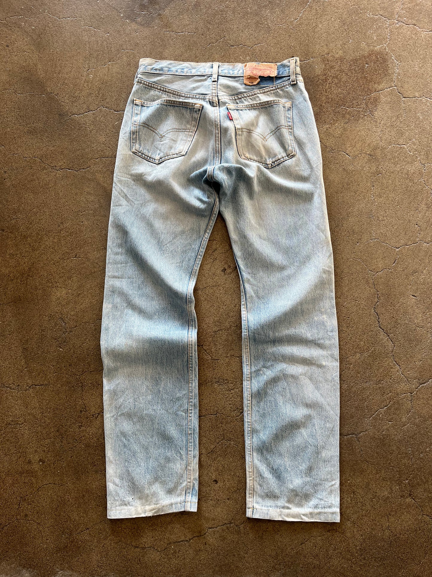90’S LIGHT WASH 501 LEVI’S - 32
